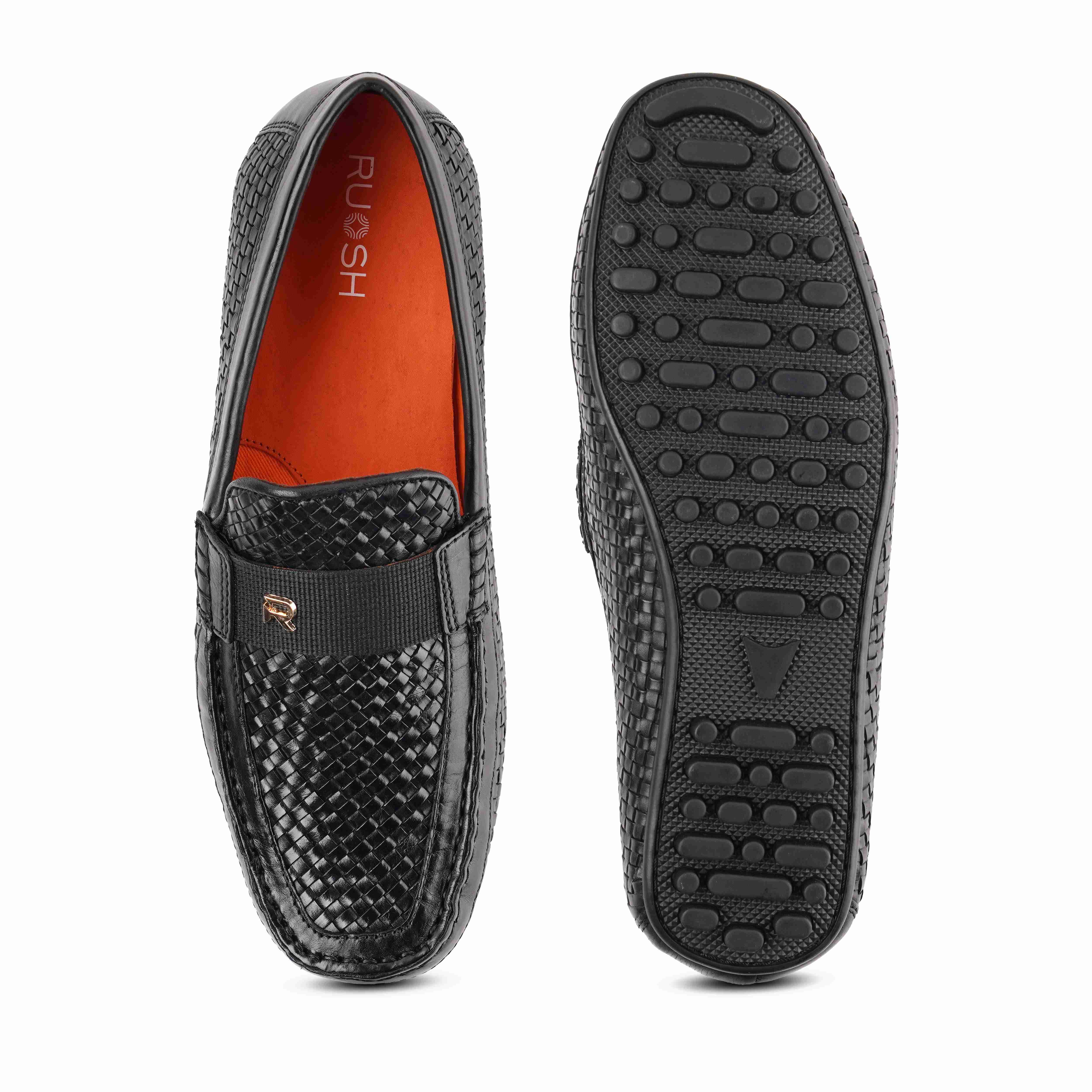 The Seti Ruosh Men Black Handcrafted Leather Loafer