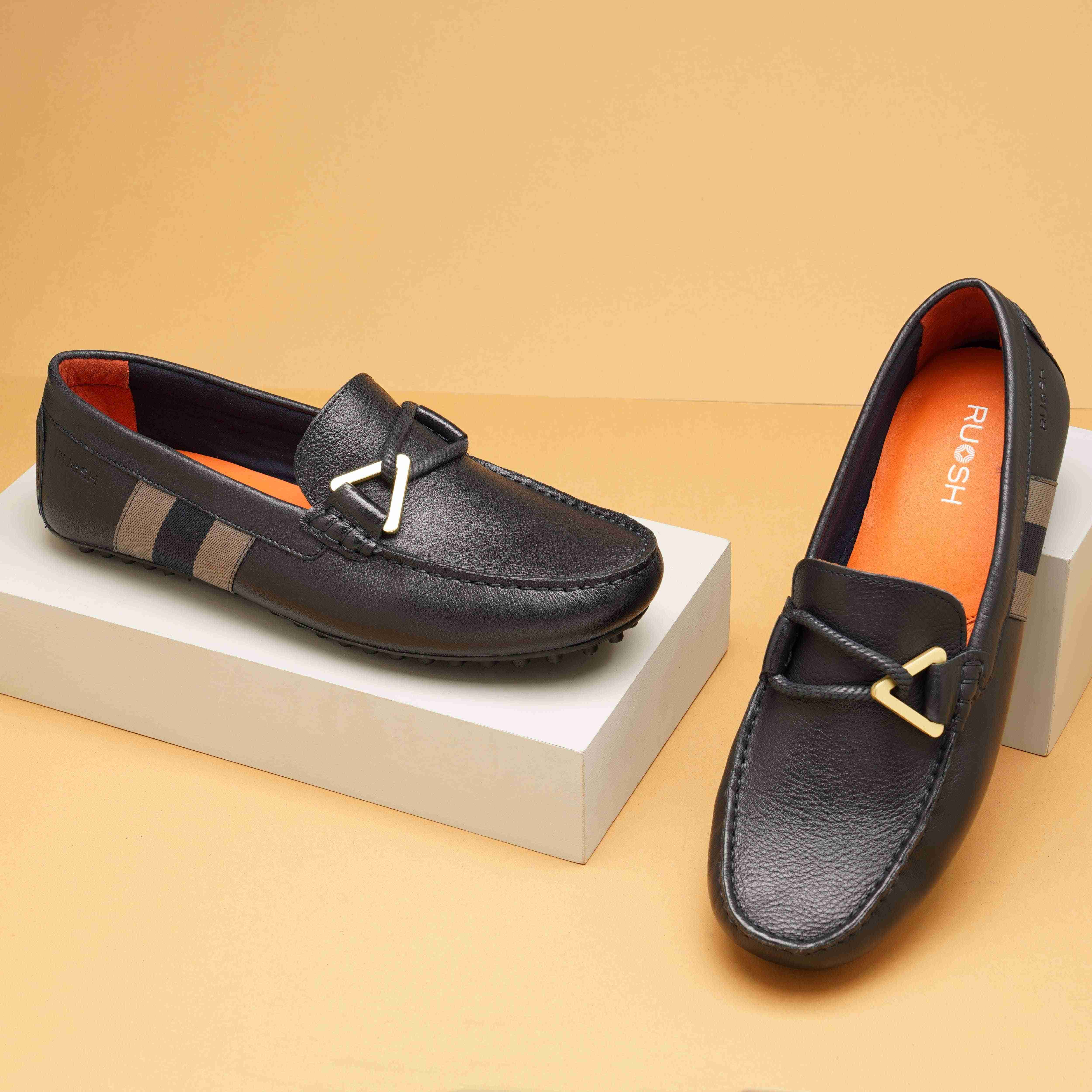 The Oman Vaks Ruosh Men Navy Casual Loafer