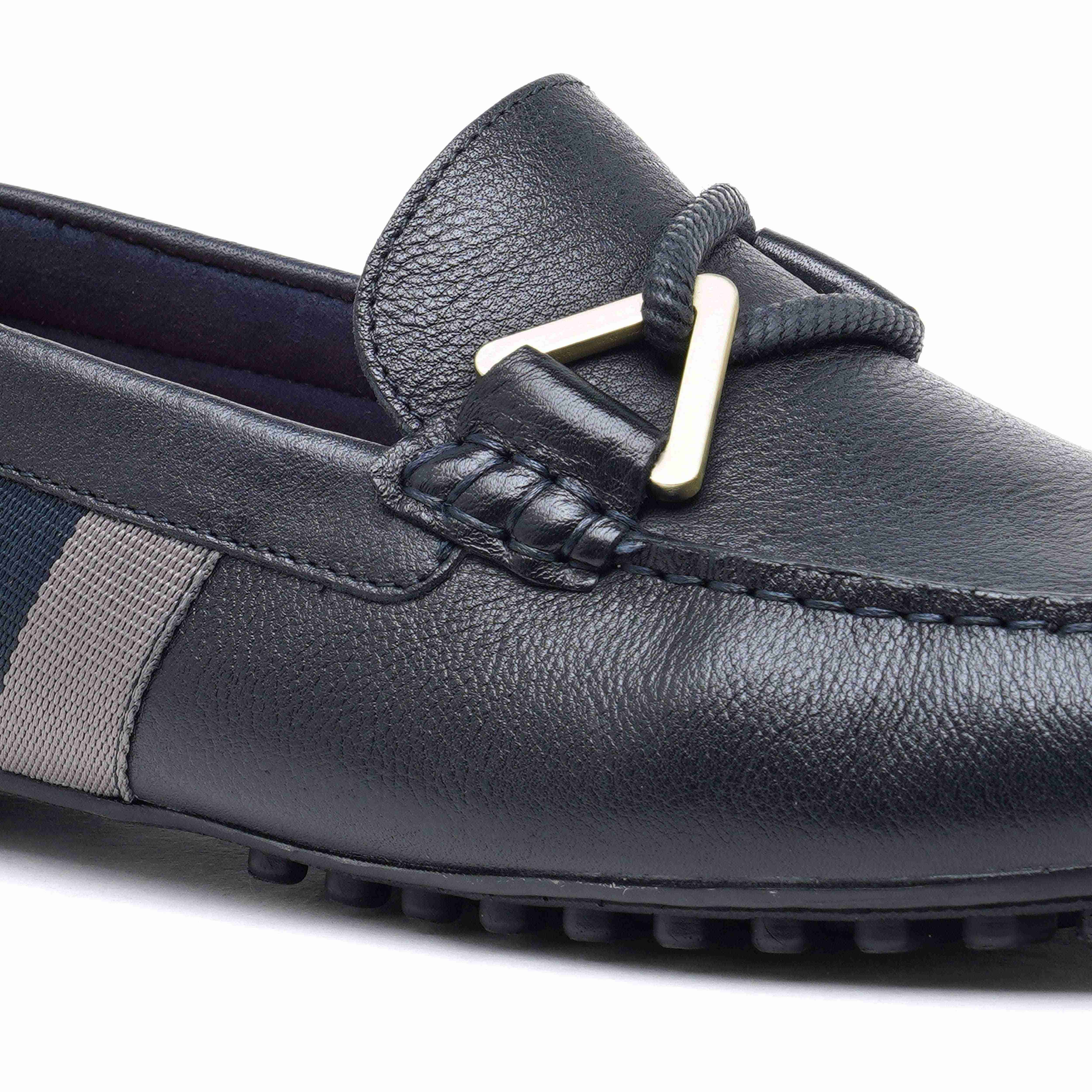 The Oman Vaks Ruosh Men Navy Casual Loafer