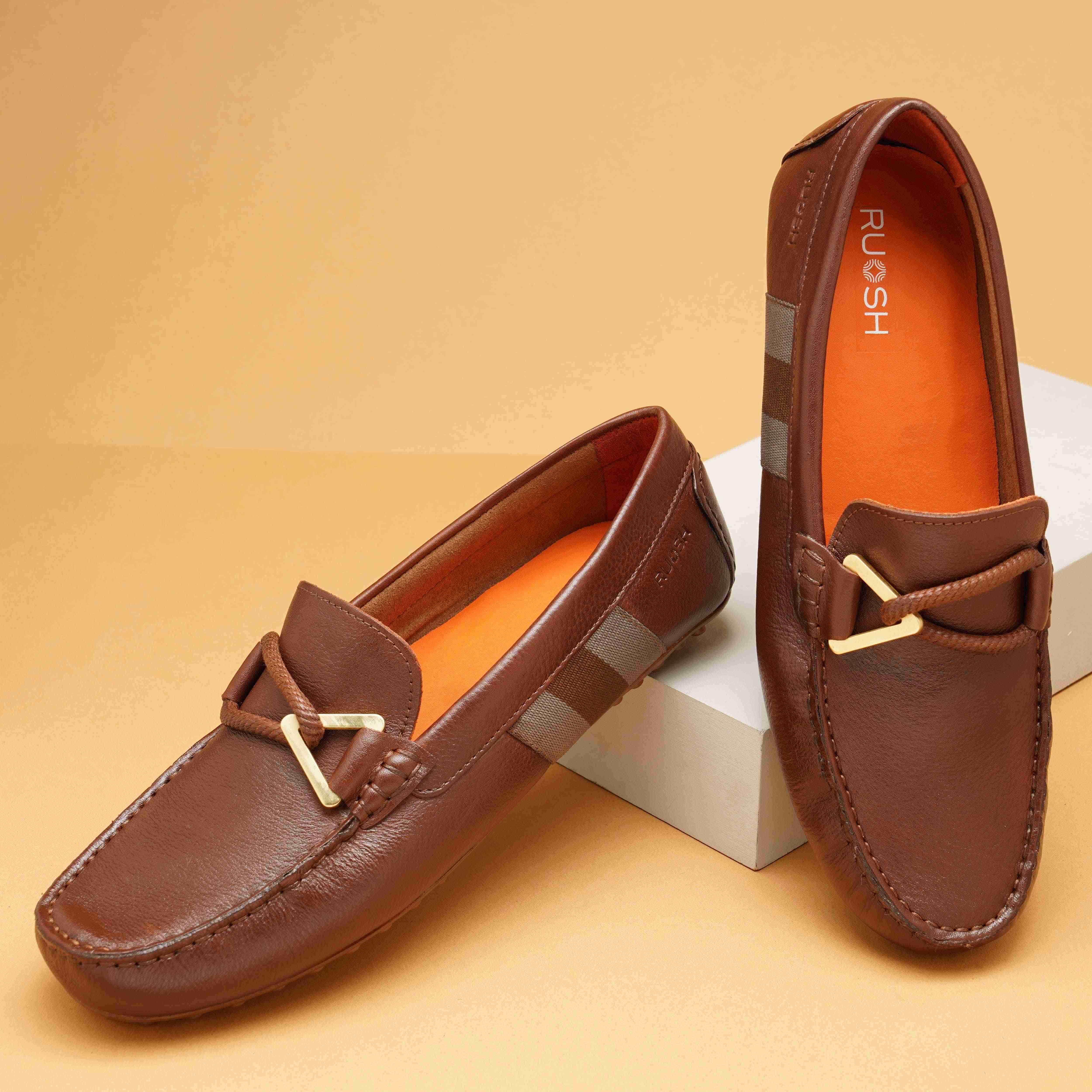 The Oman Vaks Ruosh Men Tan Casual Loafer