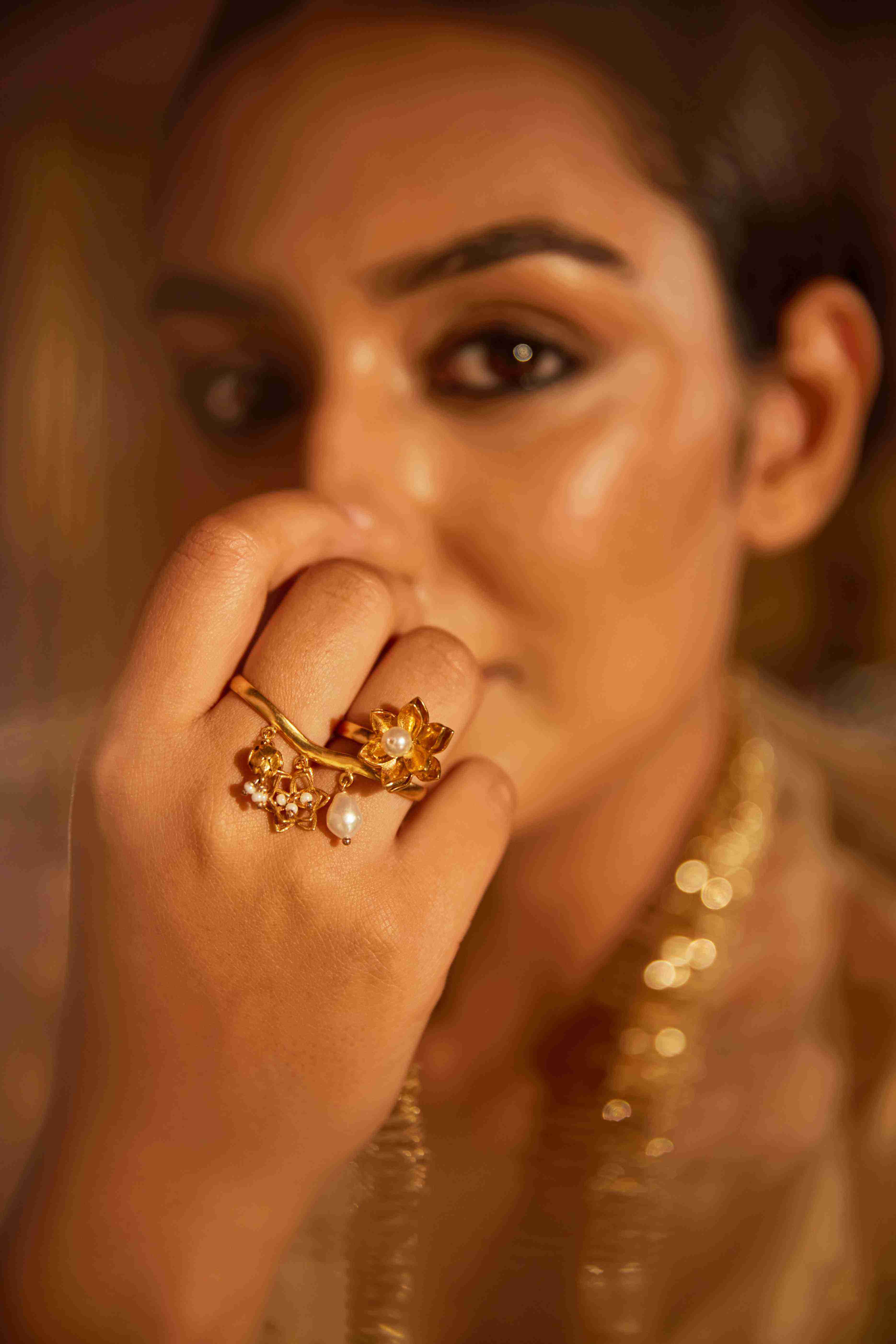 Kamal Kali Two Finger Ring