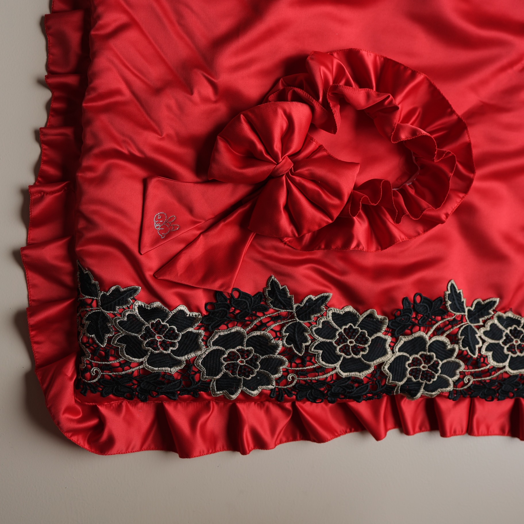 The Scarlet Noir Drape Set