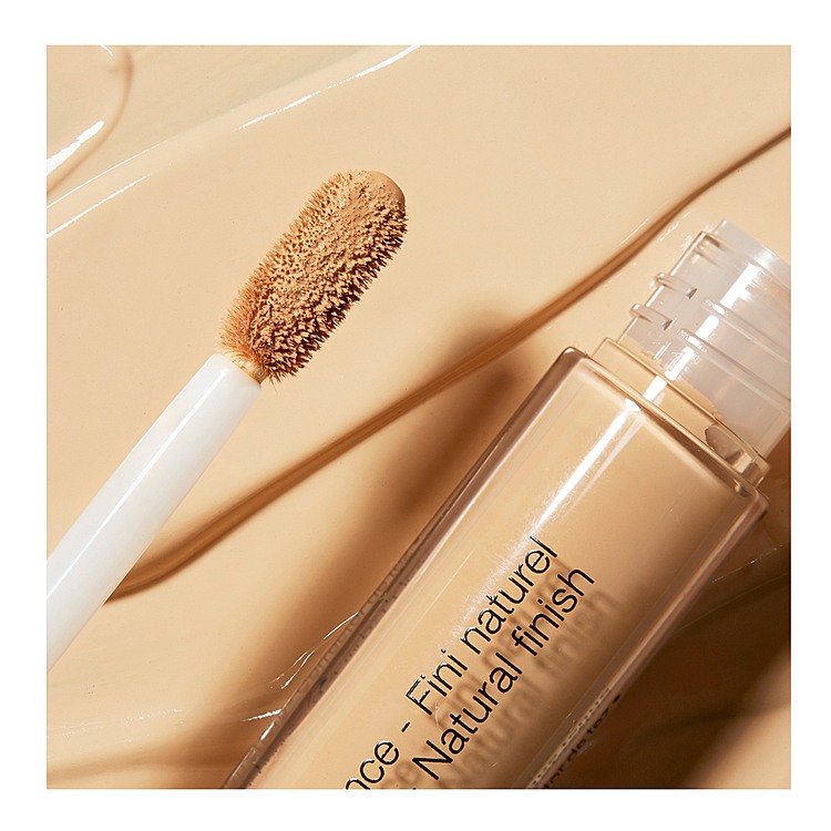 High Coverage Concealer • 53.5 Macchiato