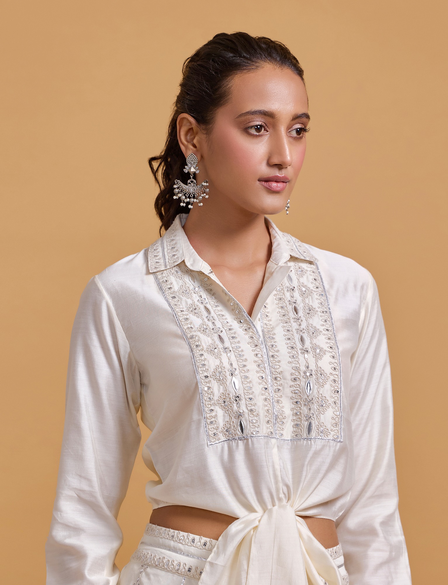 Zeenat Offwhite Tie Up Blouse