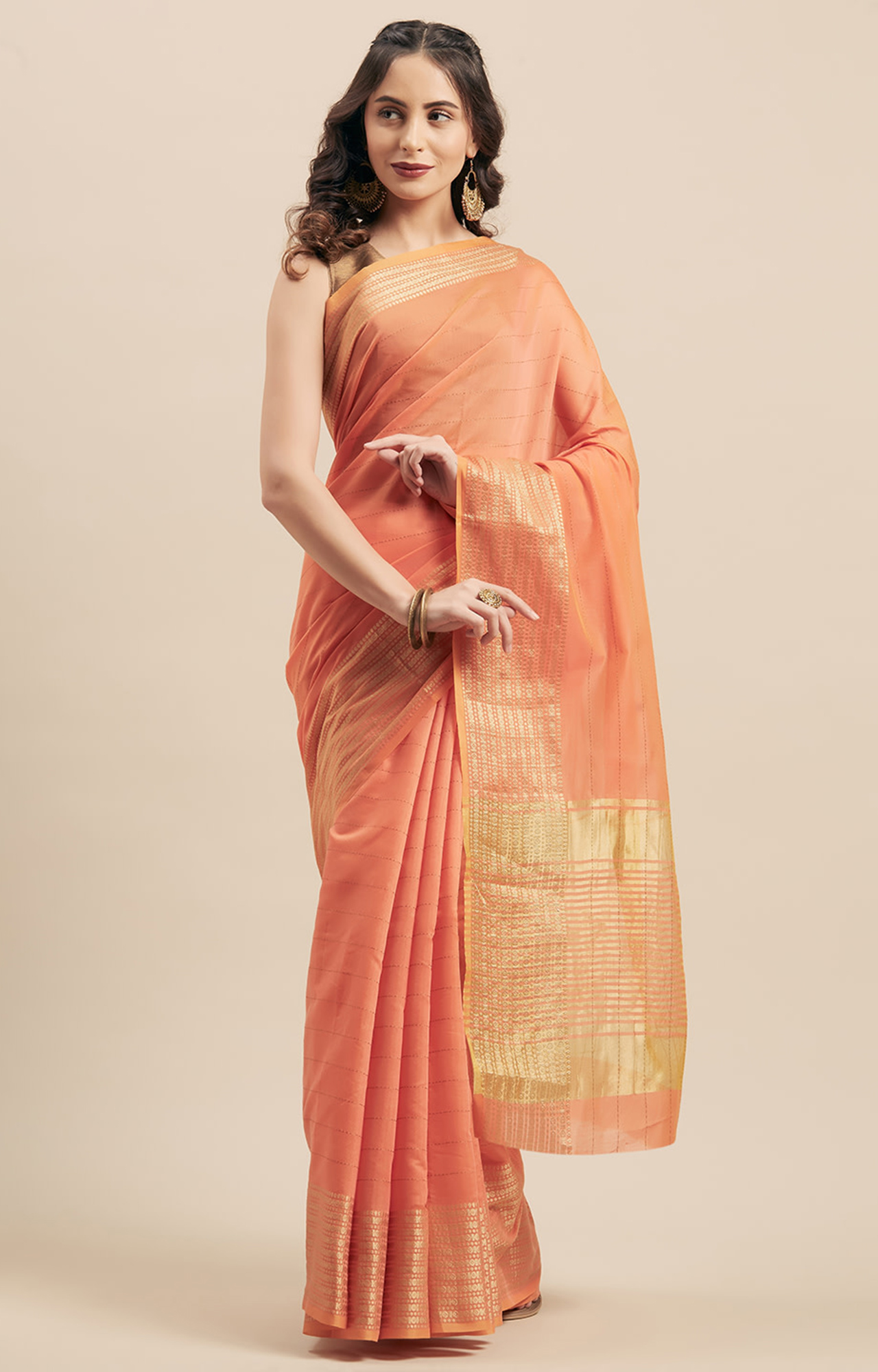 Sarees: Buy Latest Indian Sarees Collection Online | Utsav Fashion