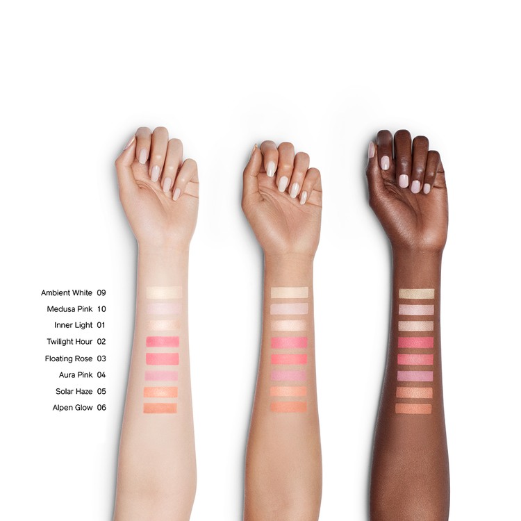 InnerGlow CheekPowder • 04 Aura Pink