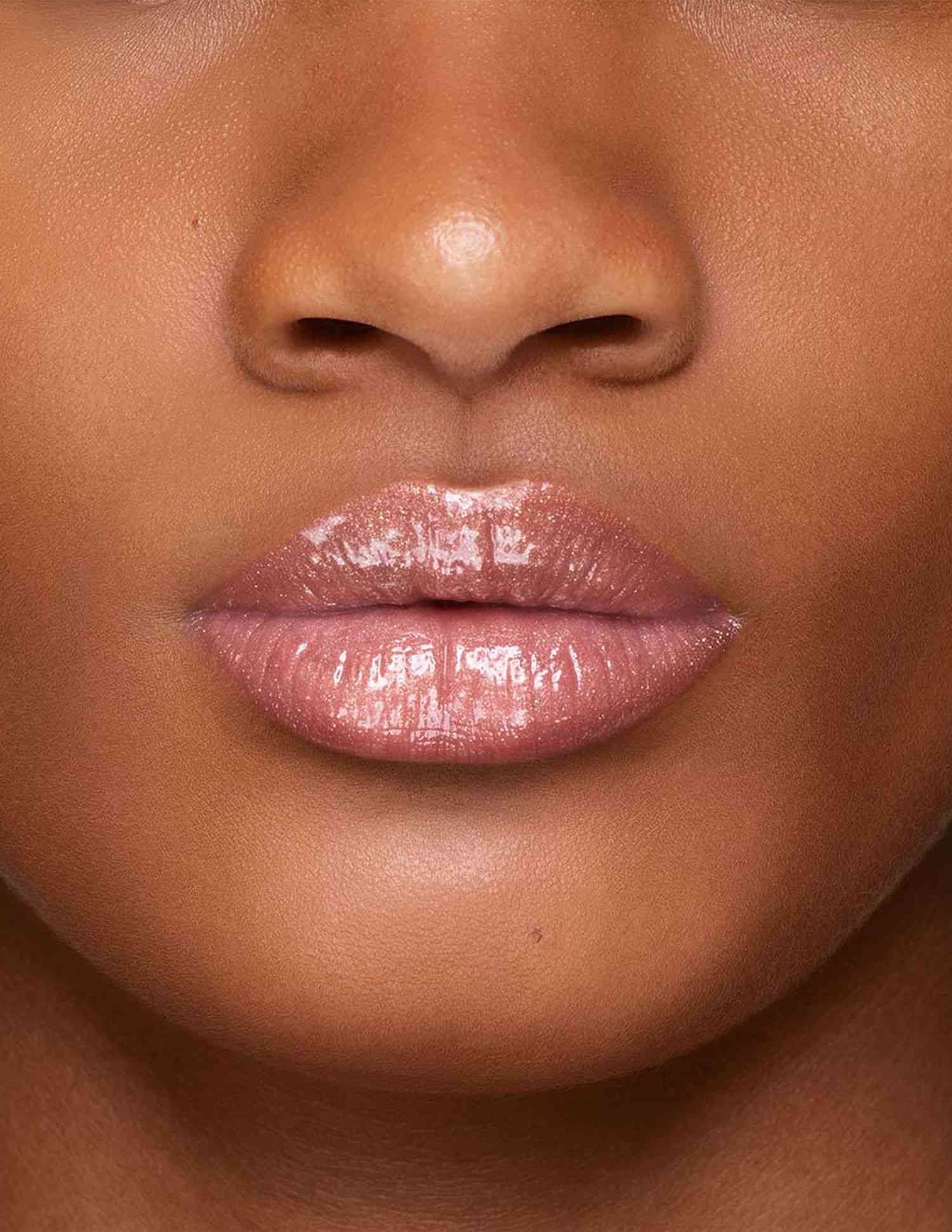 Shimmer GelGloss • 03 Kurumi Beige