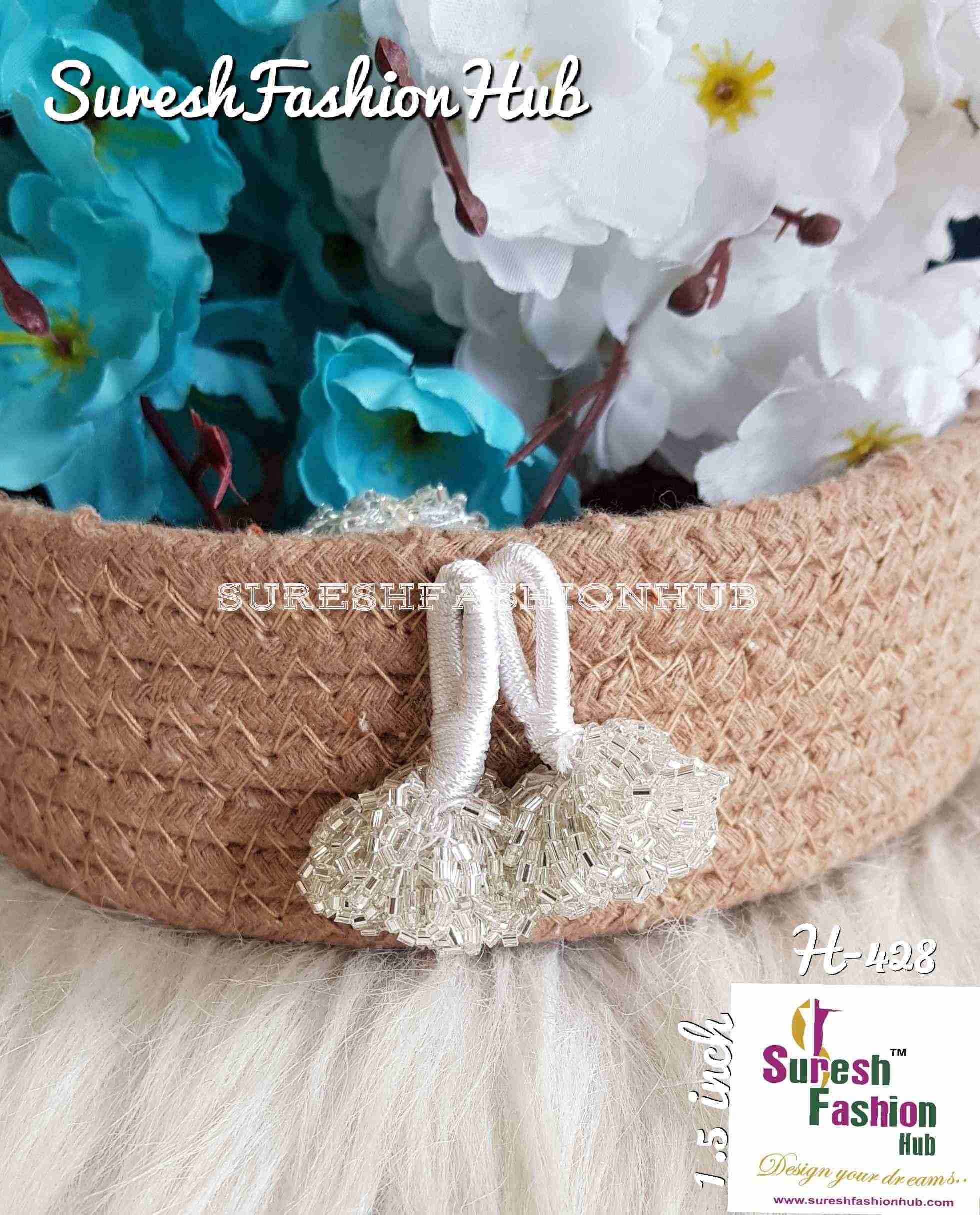Silver Cut-Dana Work Tiny Tassel