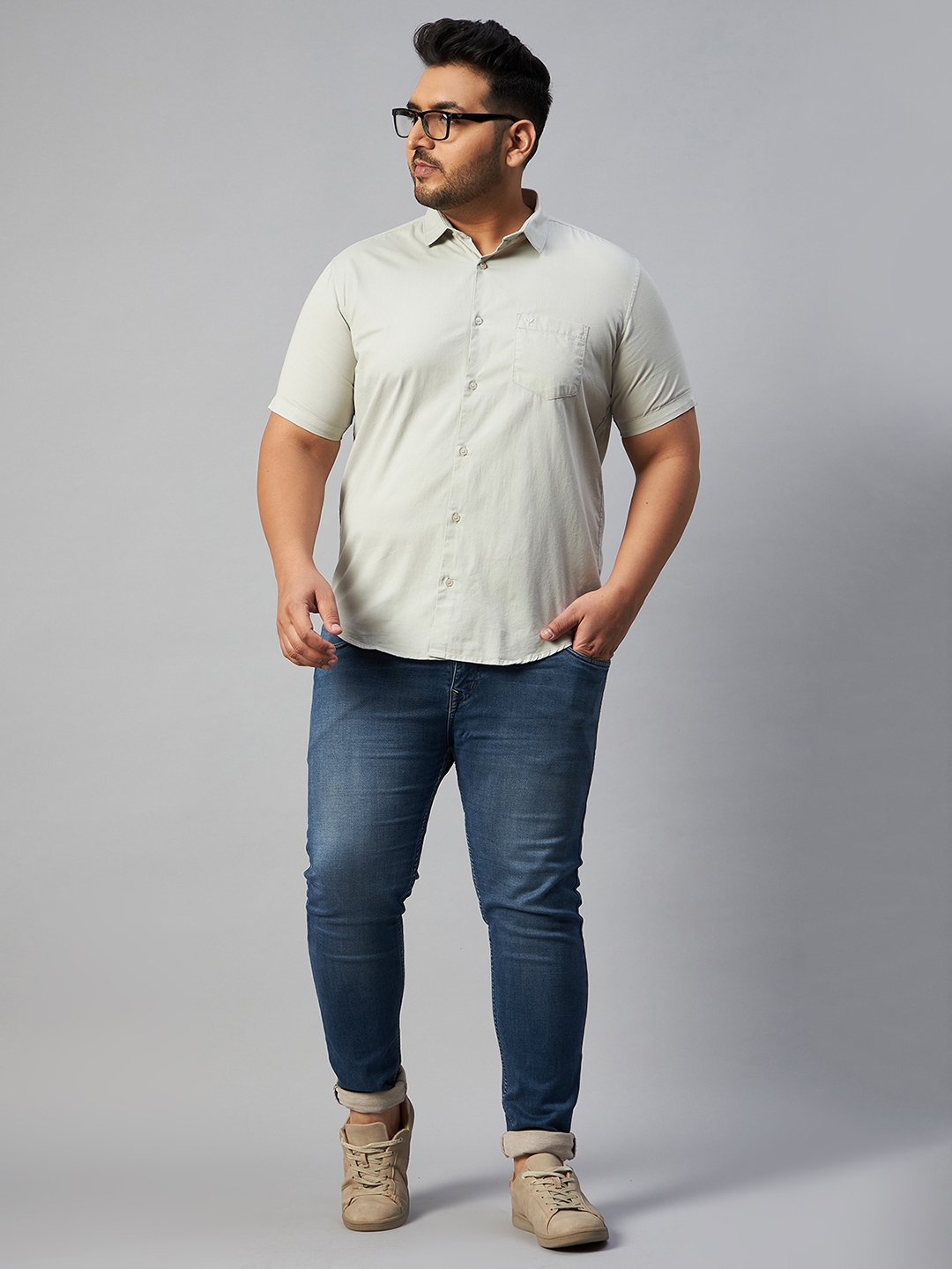 SHOWOFF Plus | SHOWOFF Plus Men Beige Solid Spread Collar Short Sleeves Regular Fit Casual Shirt 4