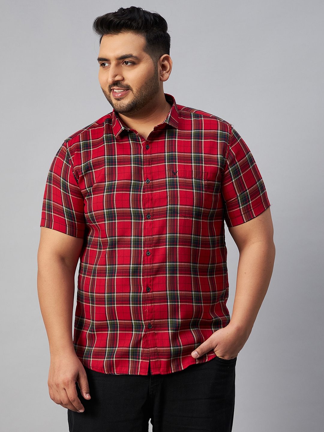 SHOWOFF Plus | SHOWOFF Plus Men Maroon Checked Classic Collar Short Sleeves Regular Fit Casual Shirt 0