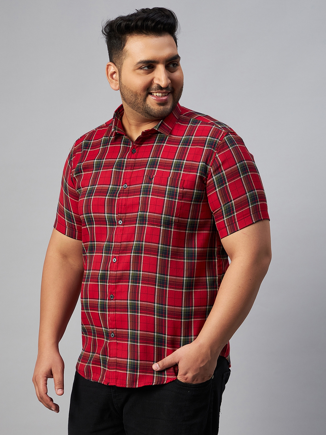 SHOWOFF Plus | SHOWOFF Plus Men Maroon Checked Classic Collar Short Sleeves Regular Fit Casual Shirt 1