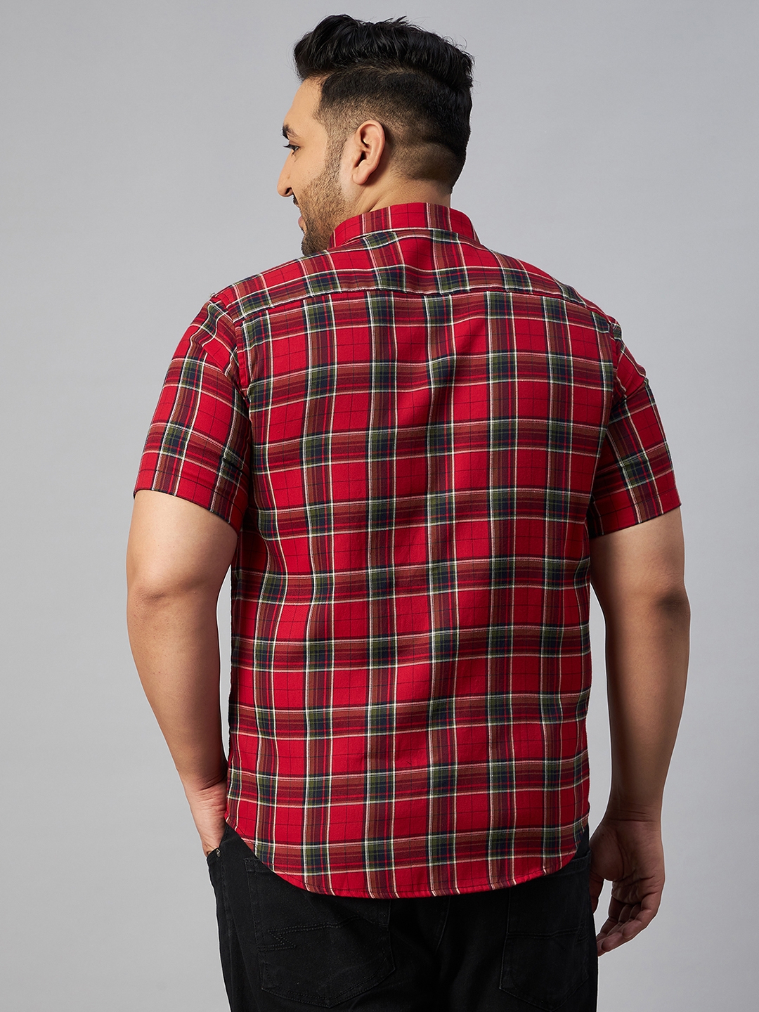 SHOWOFF Plus | SHOWOFF Plus Men Maroon Checked Classic Collar Short Sleeves Regular Fit Casual Shirt 3