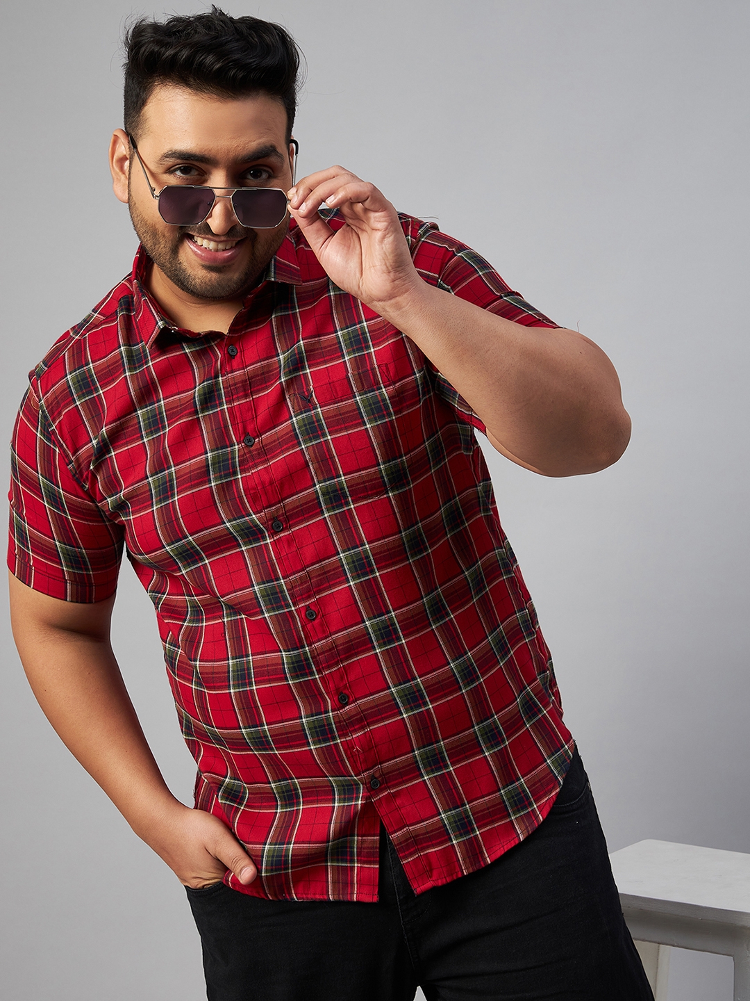 SHOWOFF Plus | SHOWOFF Plus Men Maroon Checked Classic Collar Short Sleeves Regular Fit Casual Shirt 6