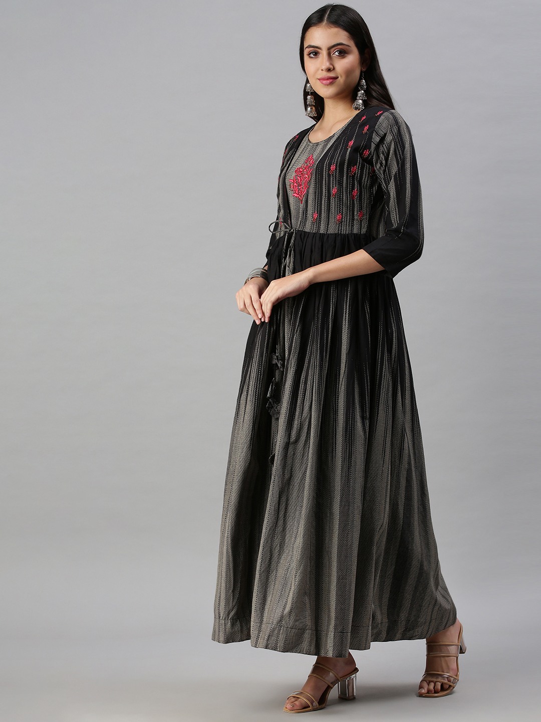 SHOWOFF Women Grey Floral Round Neck Three-Quarter Sleeves Ankle Length Anarkali Kurta