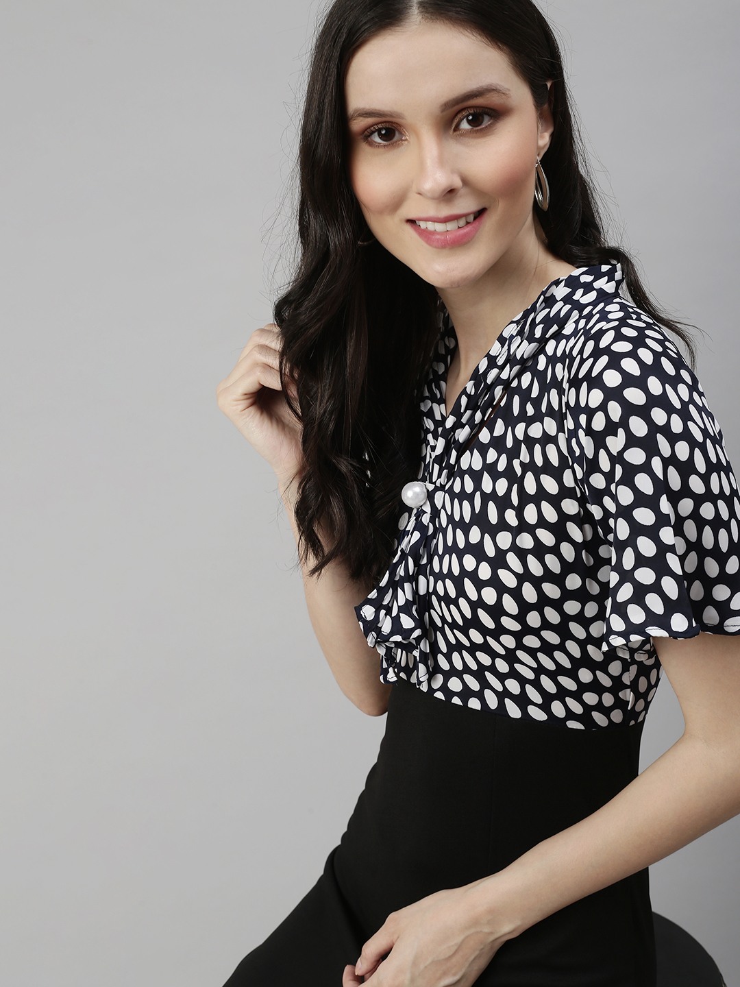 SHOWOFF Women Navy Blue Printed V Neck Short Sleeves Knee length Sheath Dress