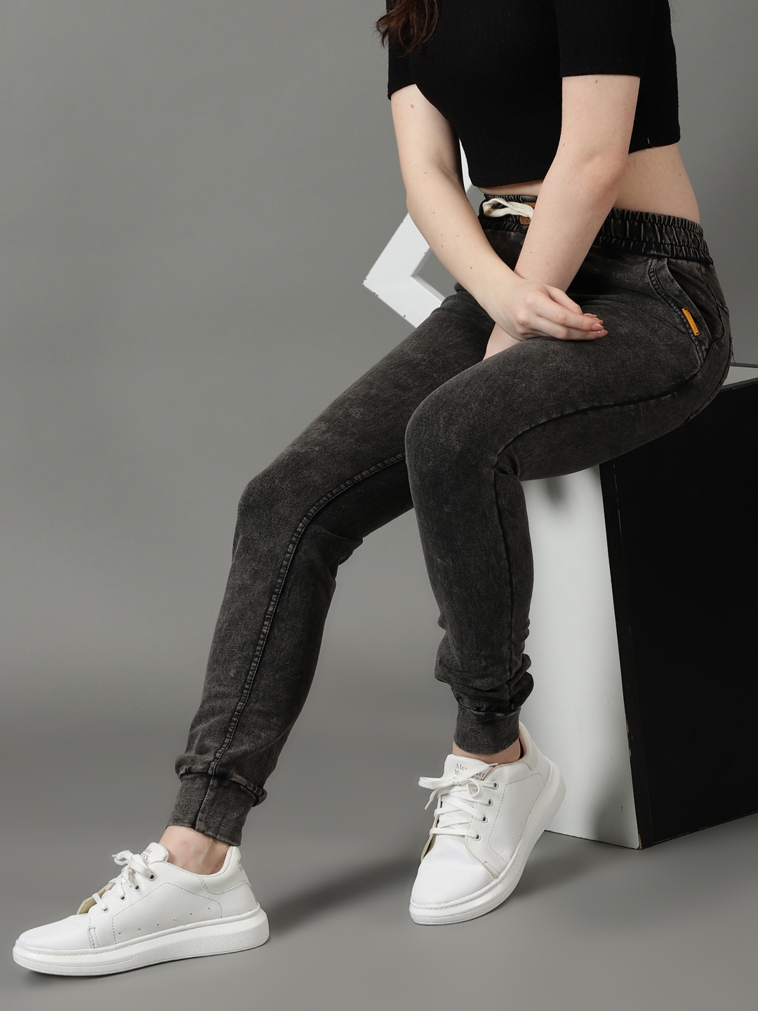 Showoff | SHOWOFF Women's Solid Slim Fit Grey Melange Jegging 1