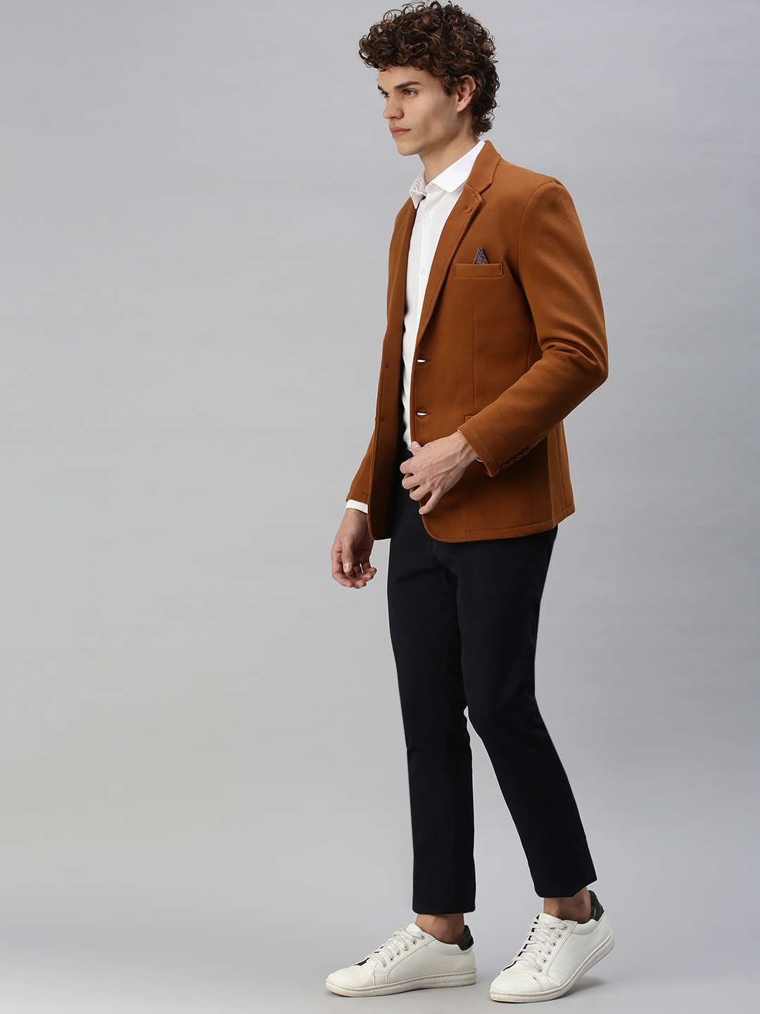 Showoff | SHOWOFF Men Tan Solid Notched Lapel Full Sleeves Slim Fit Open Front Blazer 3