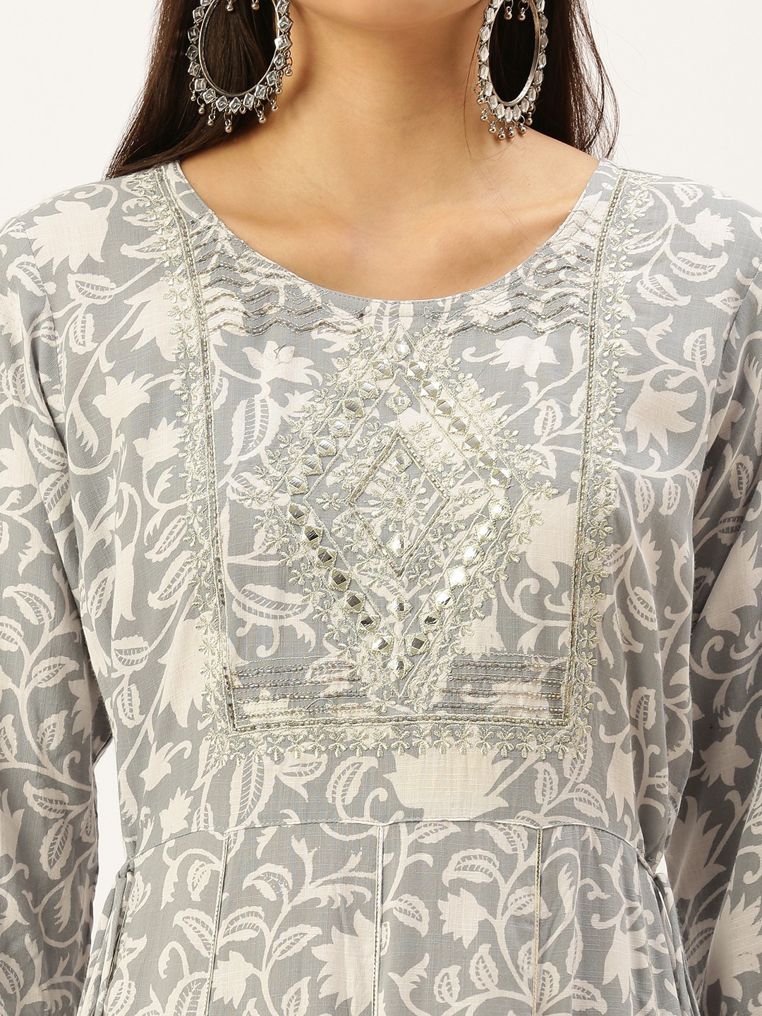 SHOWOFF Women's Round Neck Floral Grey Anarkali Kurta