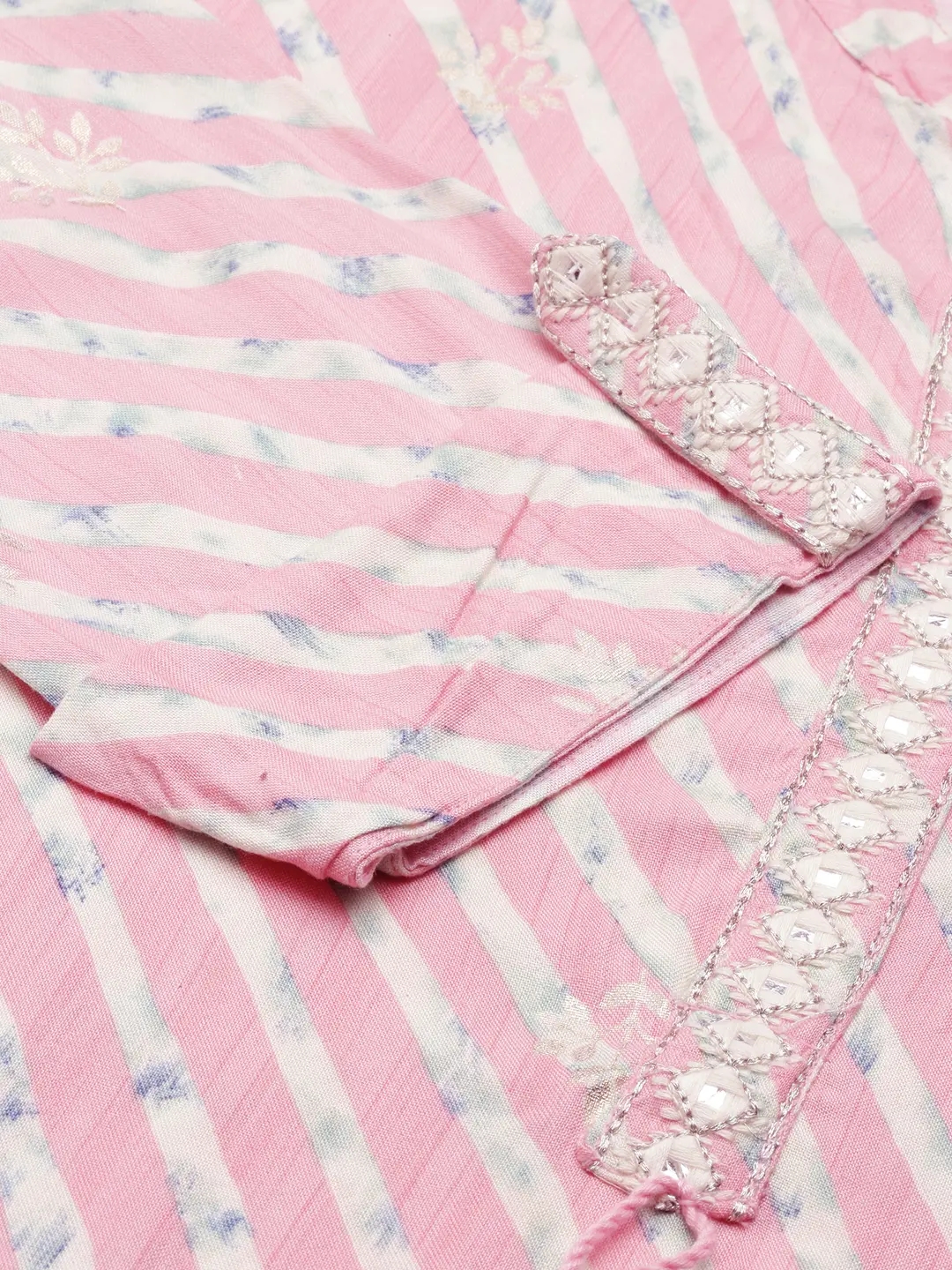 Showoff | SHOWOFF Women Pink Leheriya Mandarin Collar Three-Quarter Sleeves Mid Length Straight Kurta 2