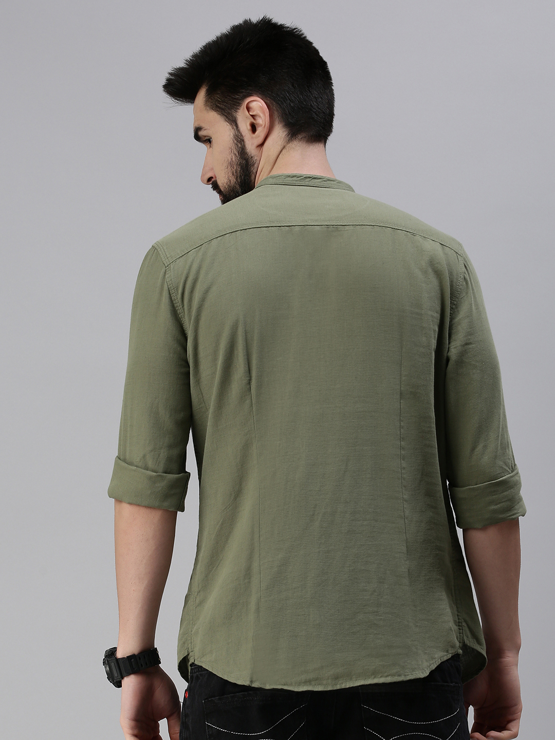 SHOWOFF Men Olive Solid Mandarin Collar Full Sleeves Above Knee Kurta