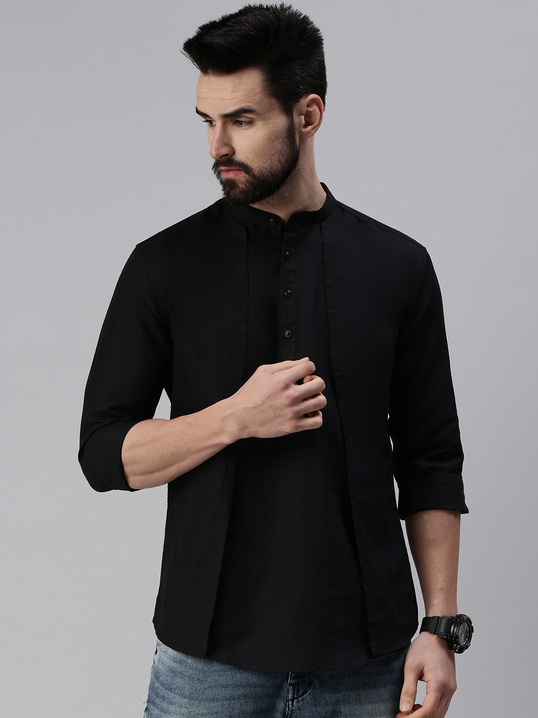 SHOWOFF Men Black Solid Mandarin Collar Full Sleeves Above Knee Kurta
