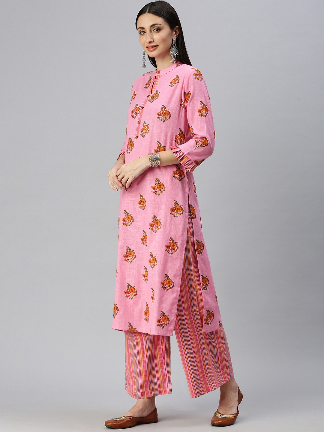 Showoff | SHOWOFF Women Pink Floral Mandarin Collar Three-Quarter Sleeves Mid Length Straight Kurta Set 3