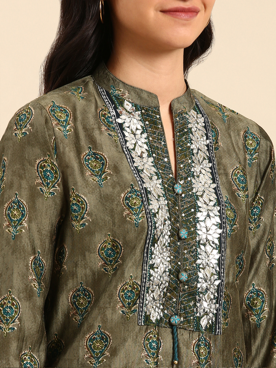 SHOWOFF Women Olive Printed Mandarin Collar Three-Quarter Sleeves Mid Length Straight Kurta Set