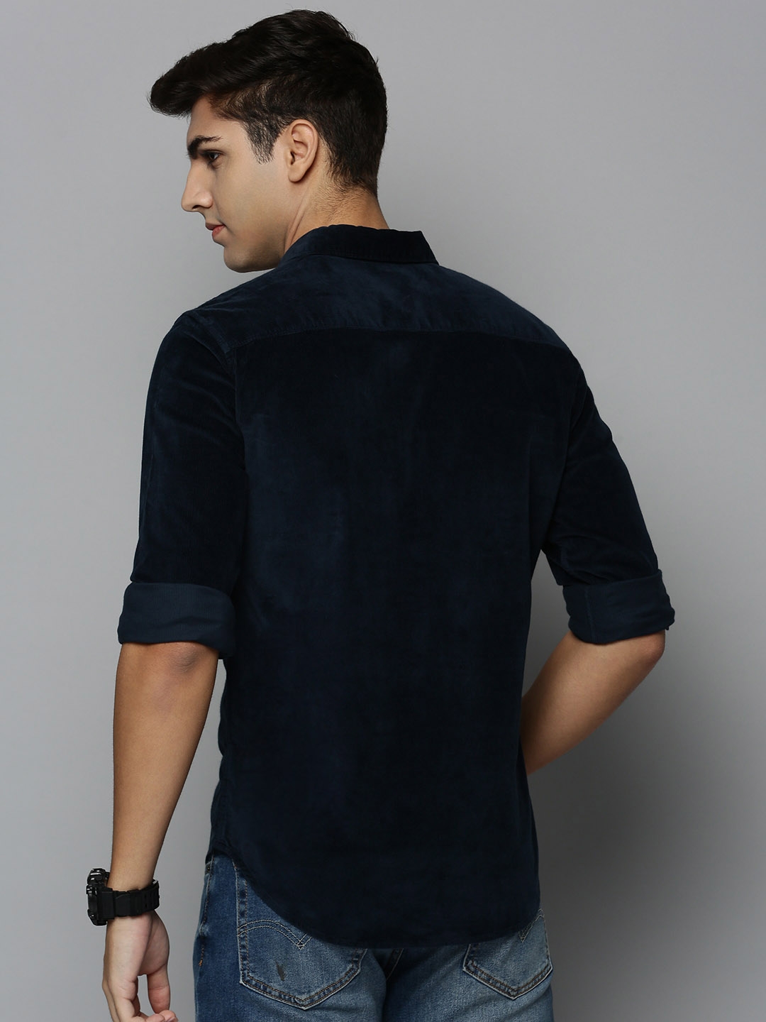 Showoff | SHOWOFF Men's Spread Collar Navy Blue Solid Shirt 3
