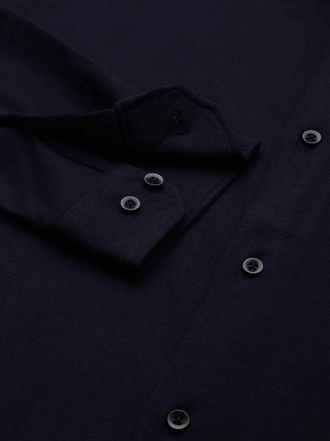 SHOWOFF Men Navy Blue Solid Spread Collar Full Sleeves Casual Shirt