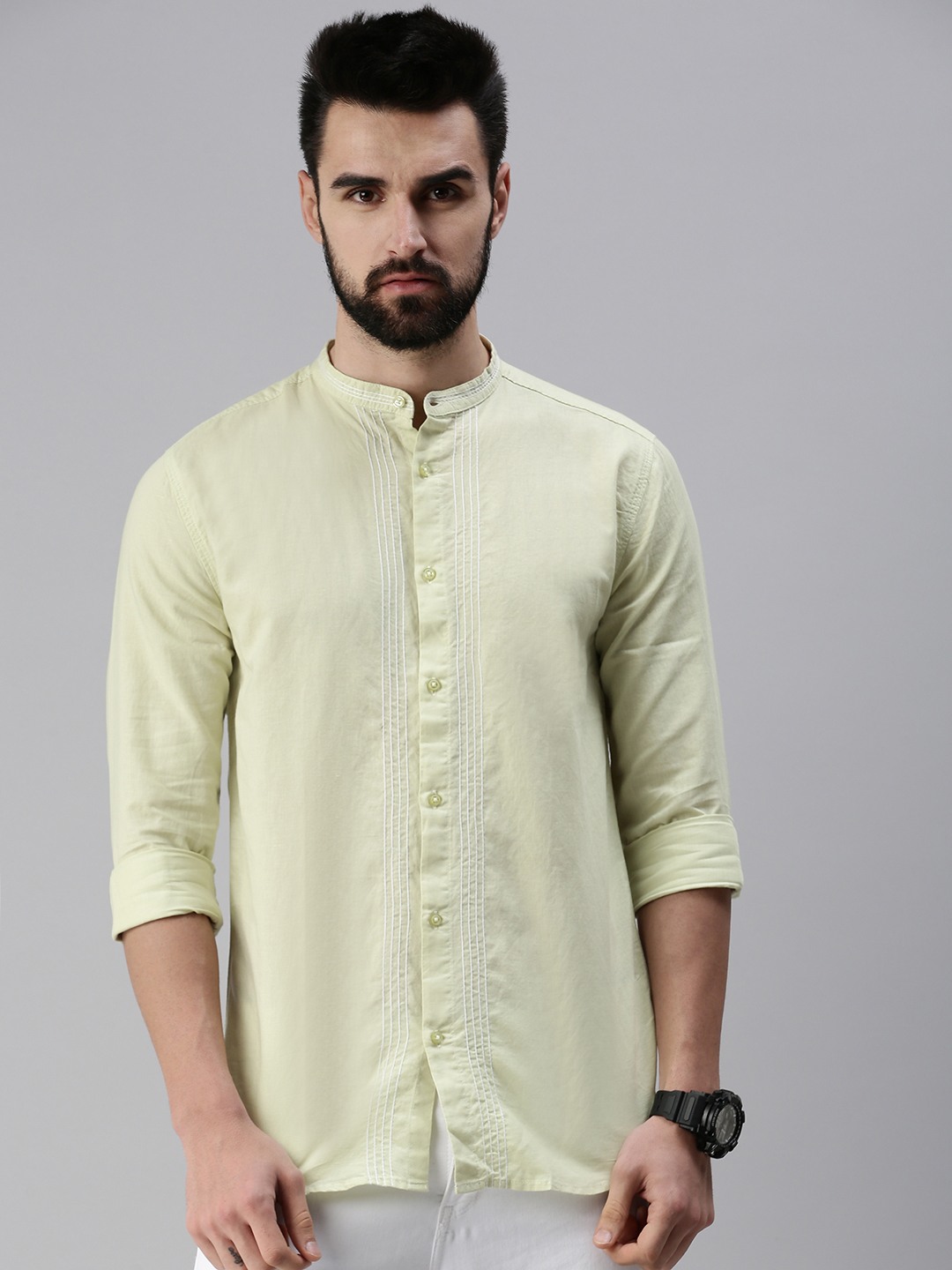 SHOWOFF Men Green Solid Mandarin Collar Full Sleeves Casual Shirt