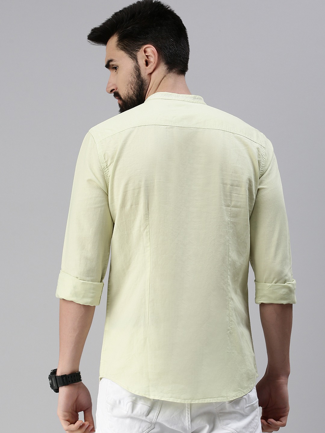 SHOWOFF Men Green Solid Mandarin Collar Full Sleeves Casual Shirt