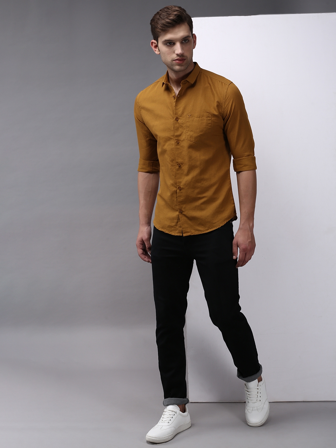 Showoff | SHOWOFF Men Bronze Solid Spread Collar Full Sleeves Casual Shirt 4