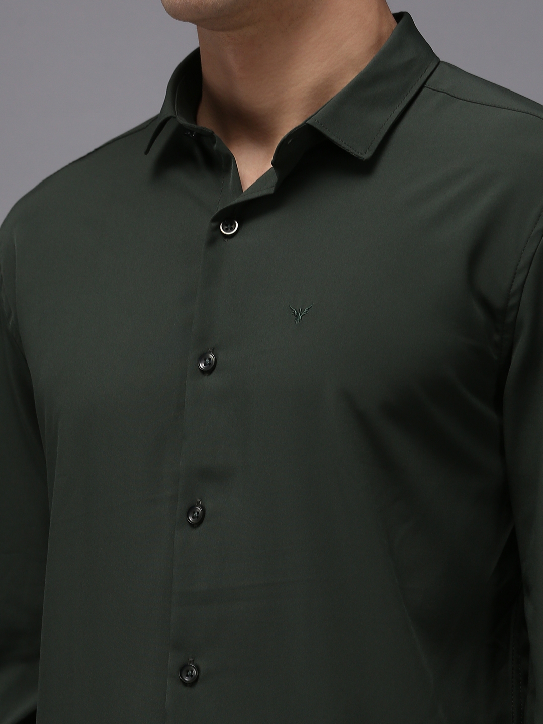 Showoff | SHOWOFF Men's Olive Spread Collar Solid Classic Fit Shirt 5