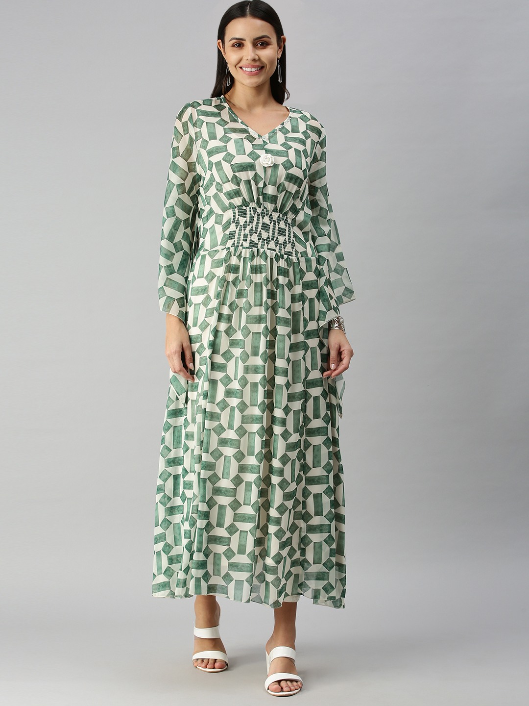 SHOWOFF Women's V-Neck Geometric White Kaftan Kurta