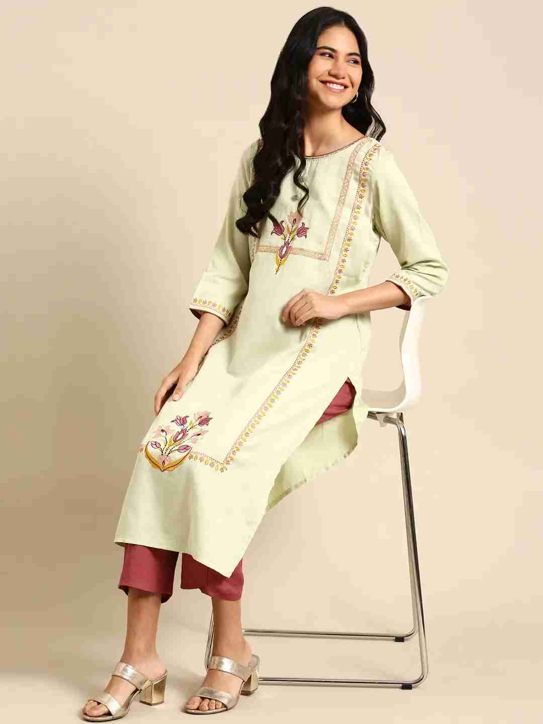 SHOWOFF Women Green Embroidered Scoop Neck Three-Quarter Sleeves Mid Length Straight Kurta Set