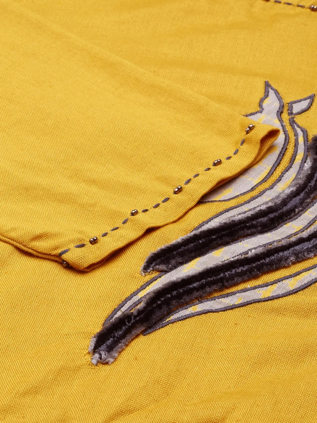 Showoff | SHOWOFF Women Mustard Solid Scoop Neck Three-Quarter Sleeves Mid Length Straight Kurta Set 2