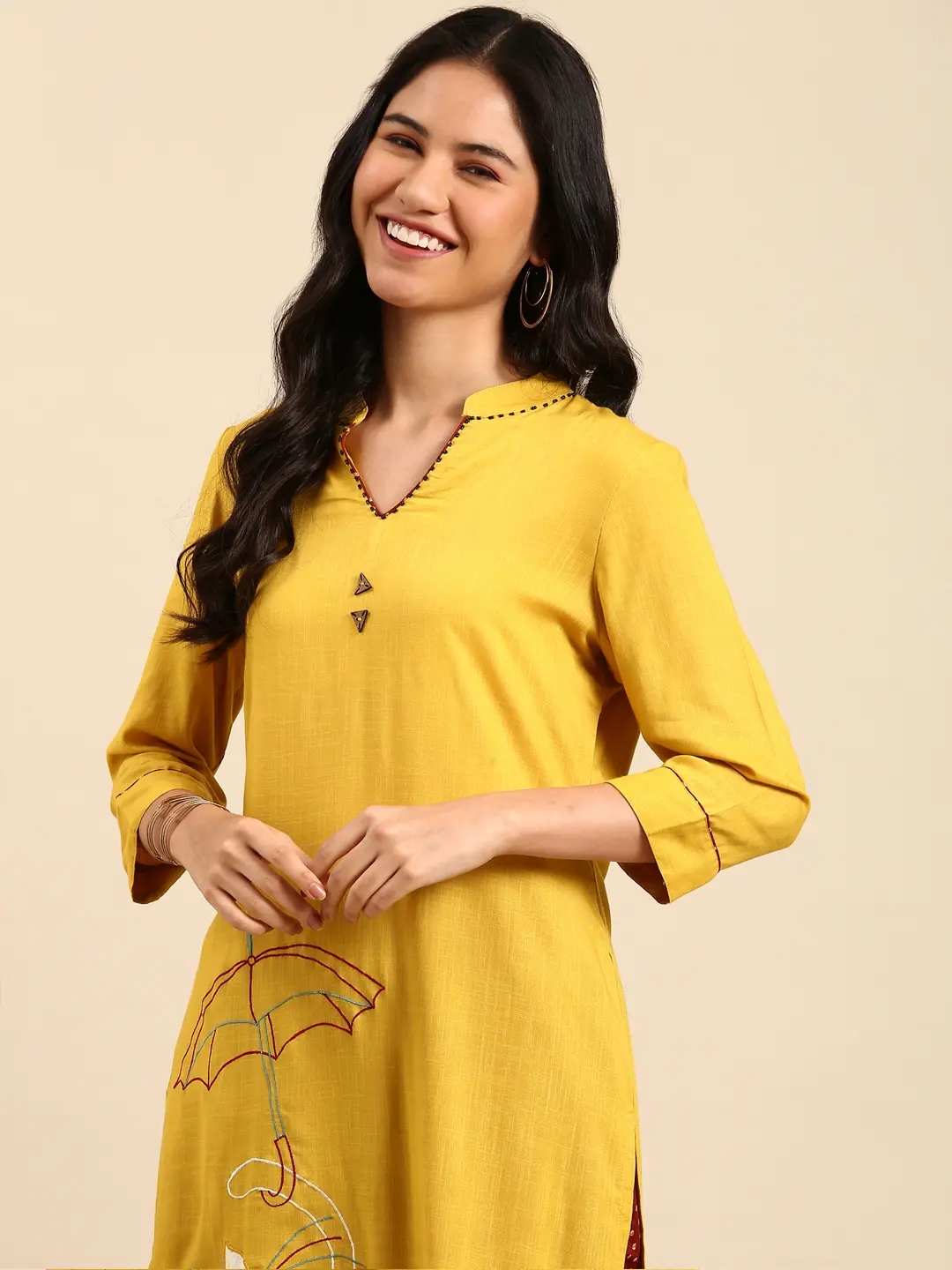 Showoff | SHOWOFF Women Yellow Solid Mandarin Collar Three-Quarter Sleeves Mid Length Straight Kurta Set 0