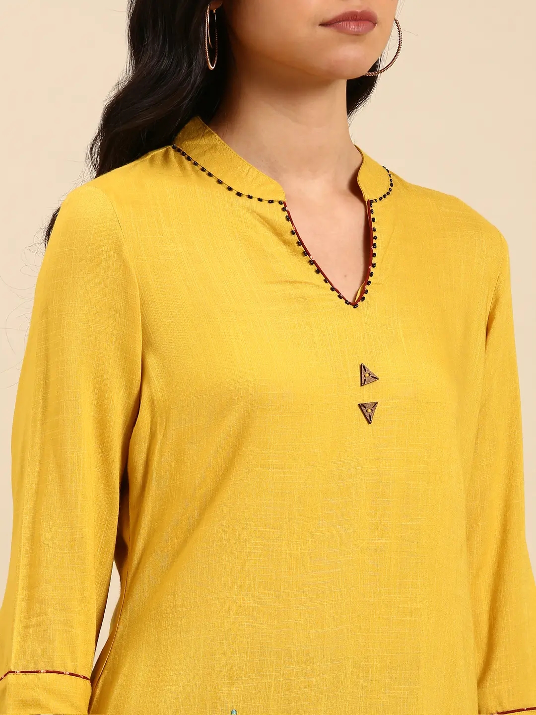 Showoff | SHOWOFF Women Yellow Solid Mandarin Collar Three-Quarter Sleeves Mid Length Straight Kurta Set 6