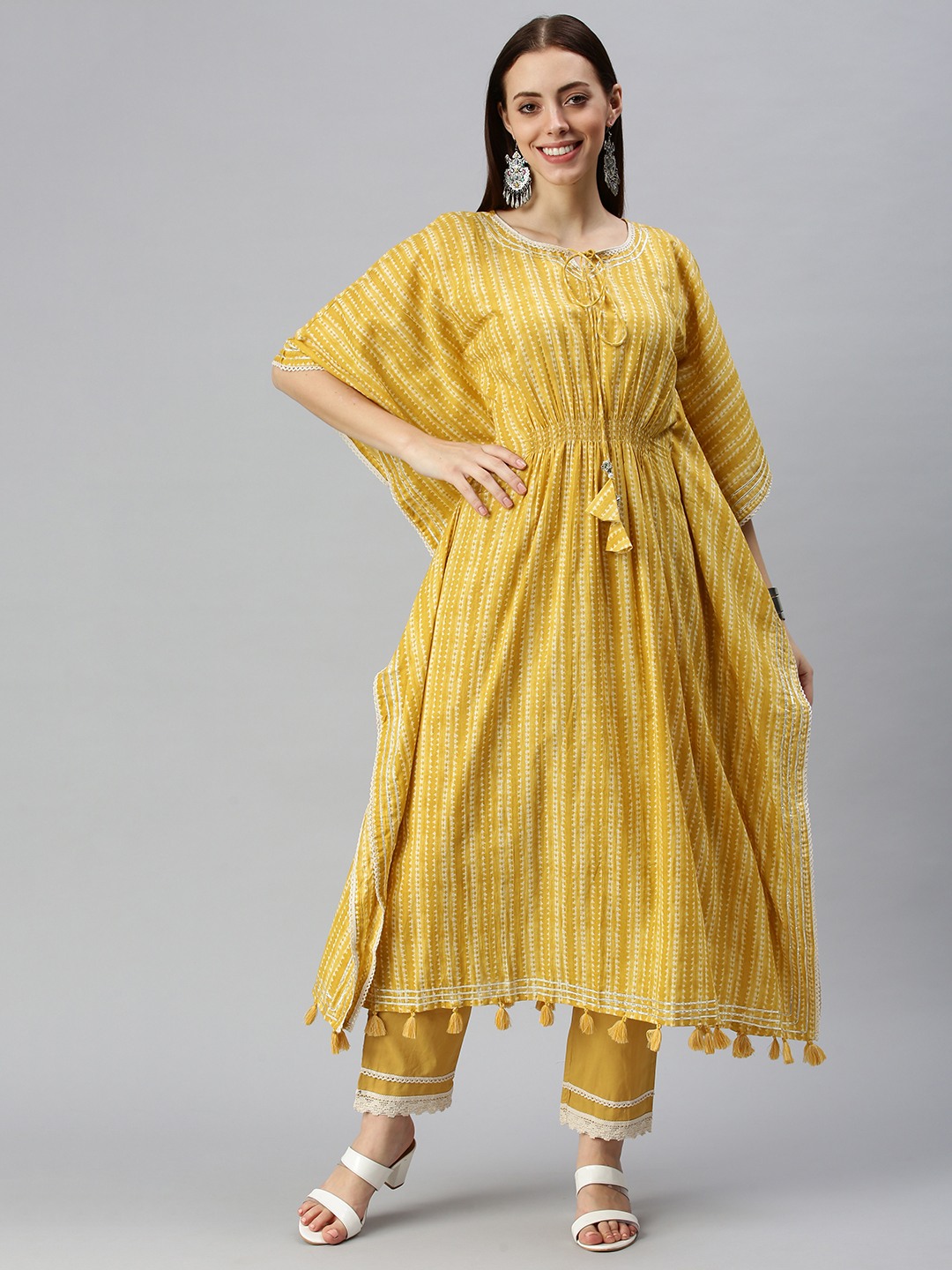 SHOWOFF Women's Yellow Abstract Kurta & Trouser