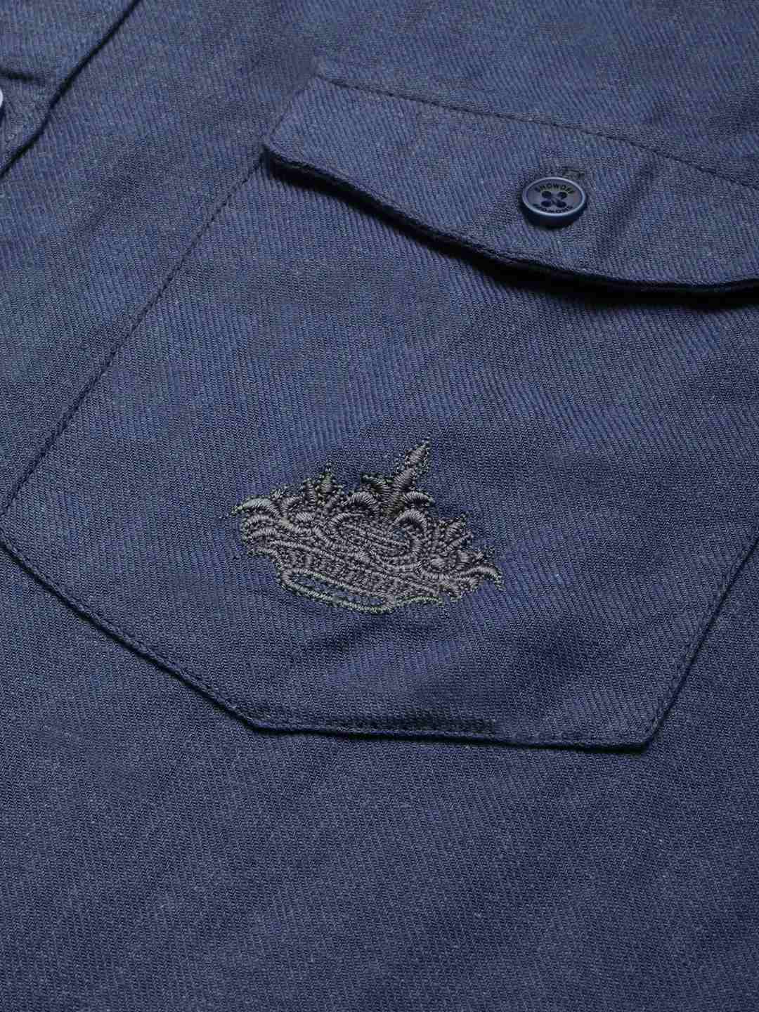 SHOWOFF Men Navy Blue Solid Spread Collar Full Sleeves Casual Shirt
