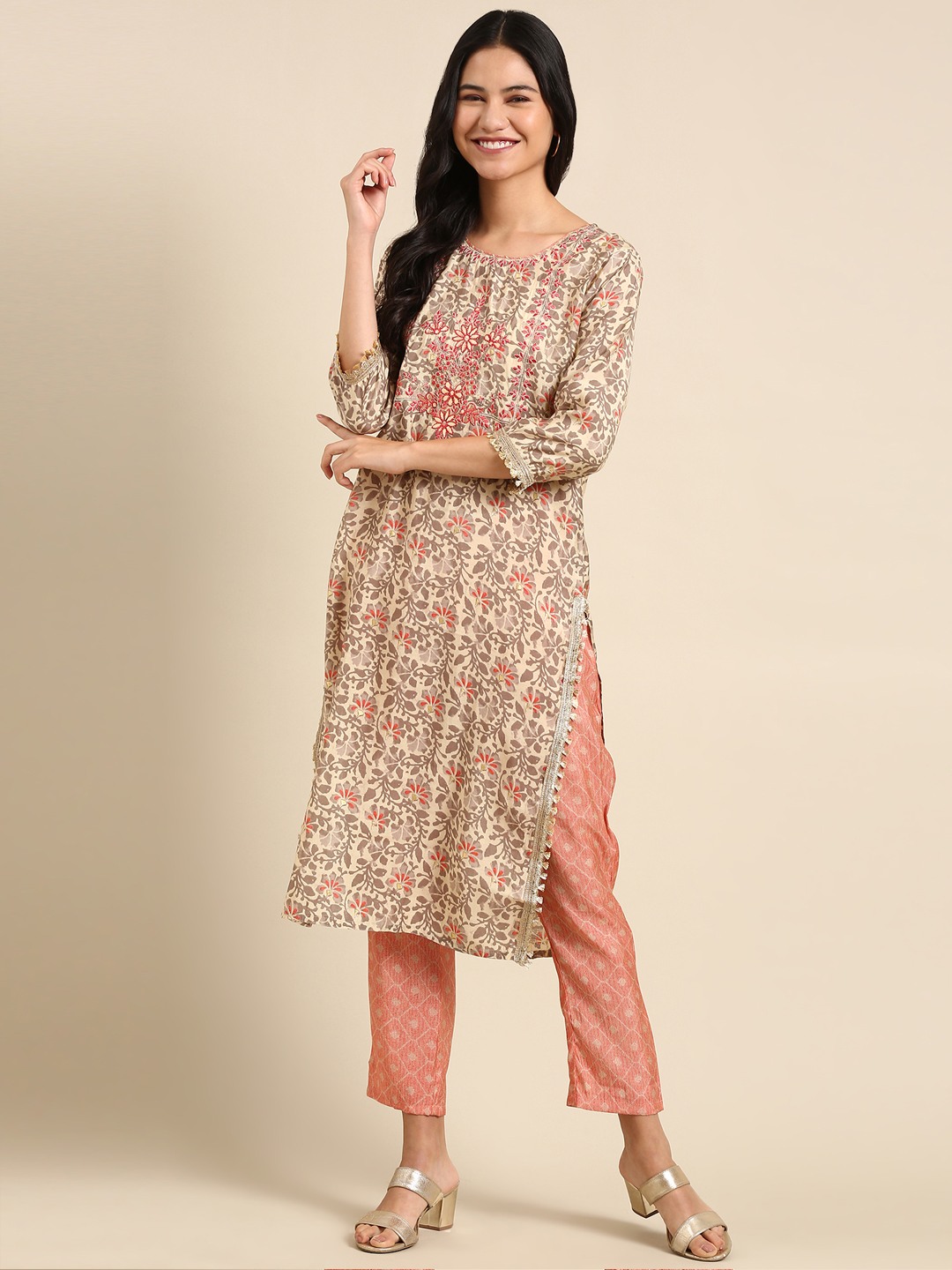 Showoff | SHOWOFF Women Beige Printed Scoop Neck Three-Quarter Sleeves Mid Length Straight Kurta Set 3