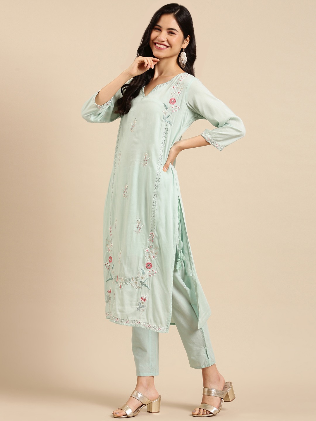 SHOWOFF Women Sea Green Embroidered Round Neck Three-Quarter Sleeves Mid Length Straight Kurta Set