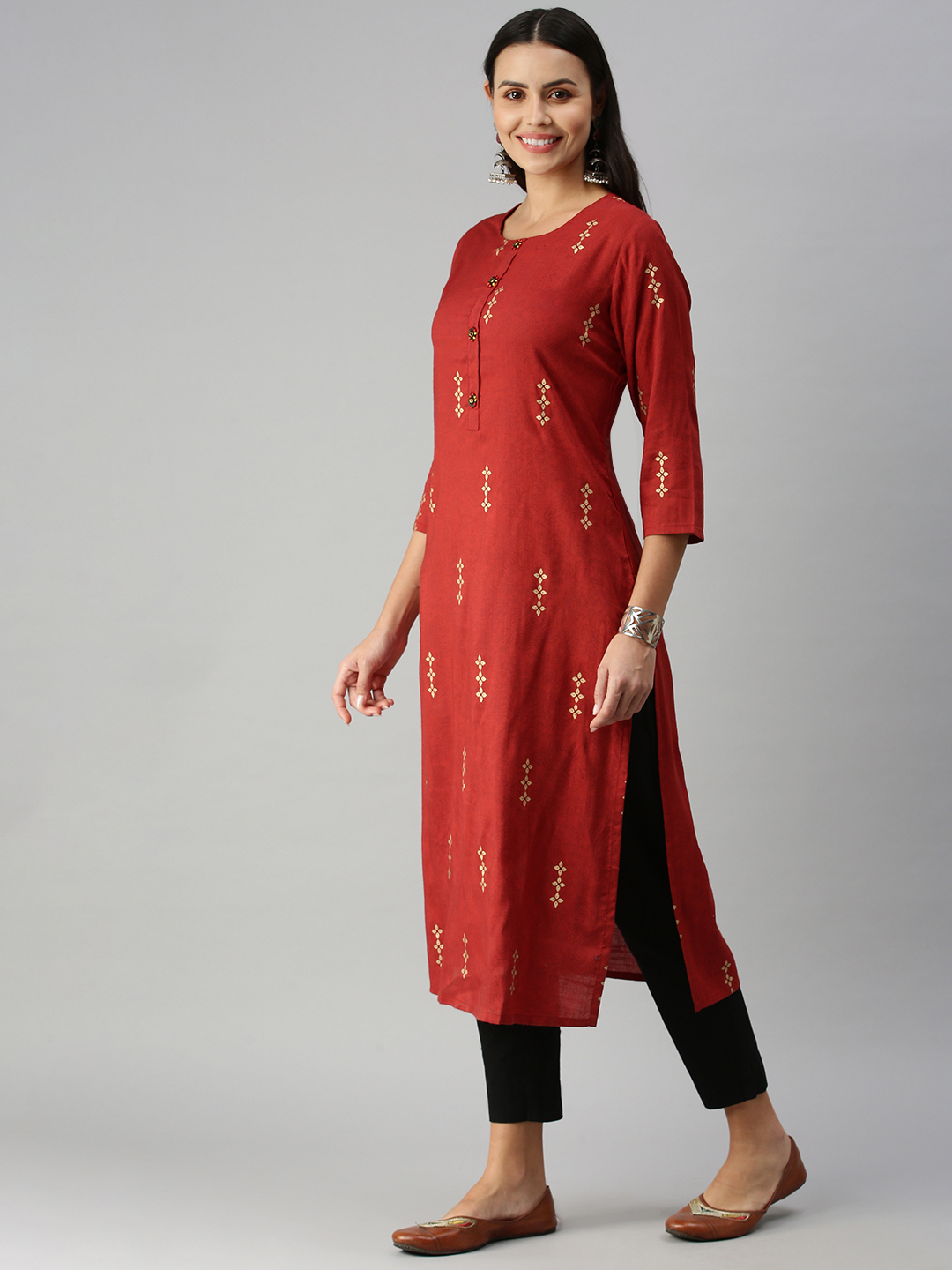 SHOWOFF Women's Round Neck Ethnic Motifs Brown Straight Kurta