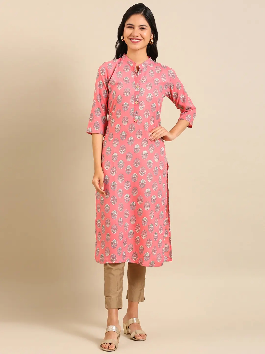 Showoff | SHOWOFF Women Pink Ethnic Motifs Mandarin Collar Three-Quarter Sleeves Mid Length Straight Kurta 2