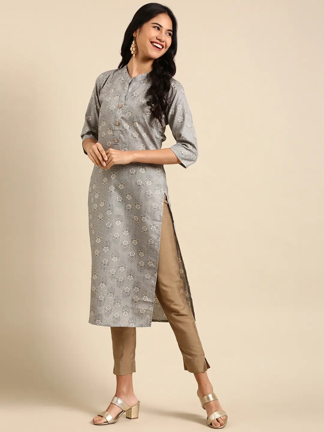 Showoff | SHOWOFF Women Grey Ethnic Motifs  Mandarin Collar Three-Quarter Sleeves Mid Length Straight Kurta 2