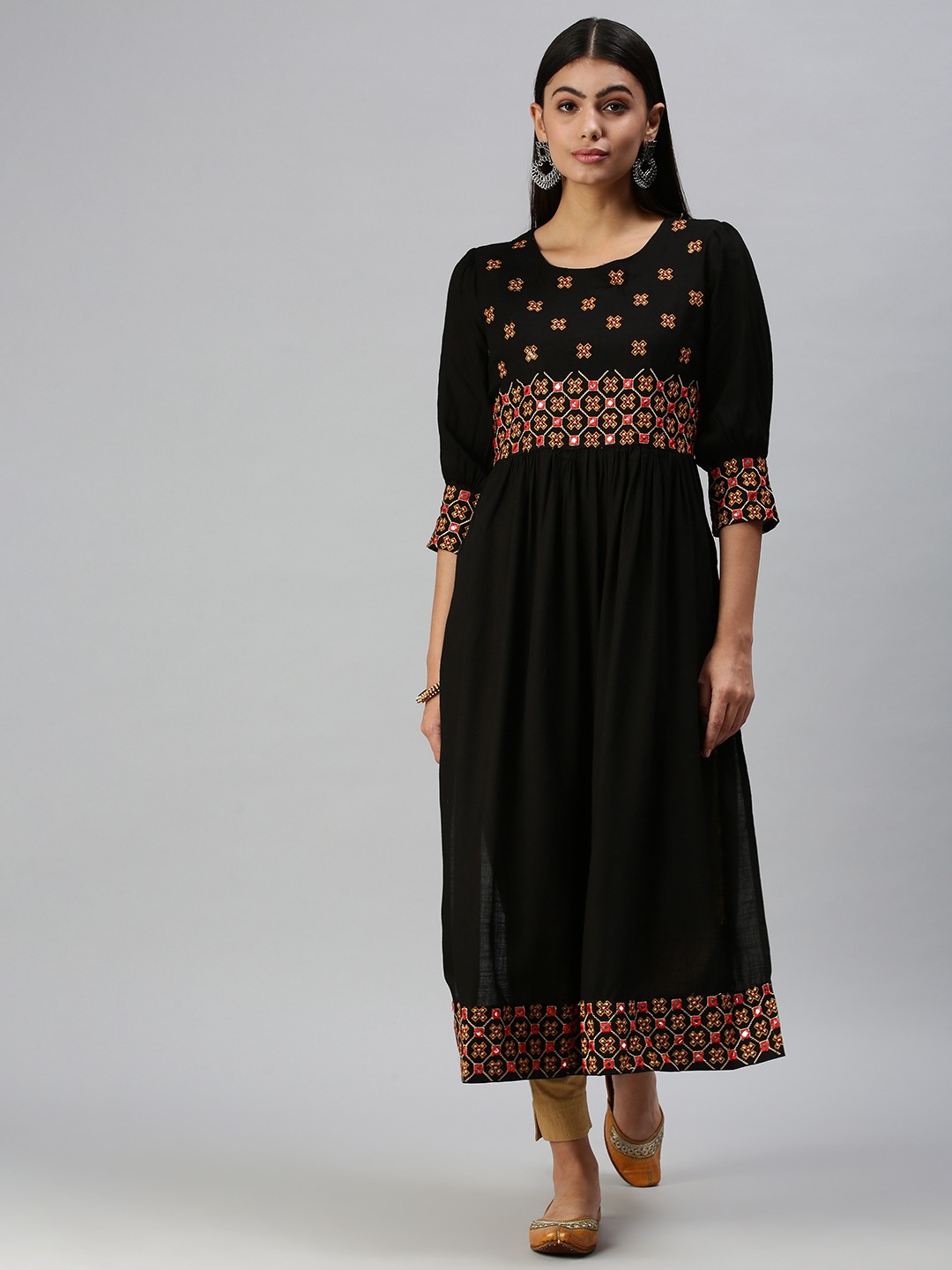 SHOWOFF Women Black Geometric Round Neck Three-Quarter Sleeves Mid Length Anarkali Kurta