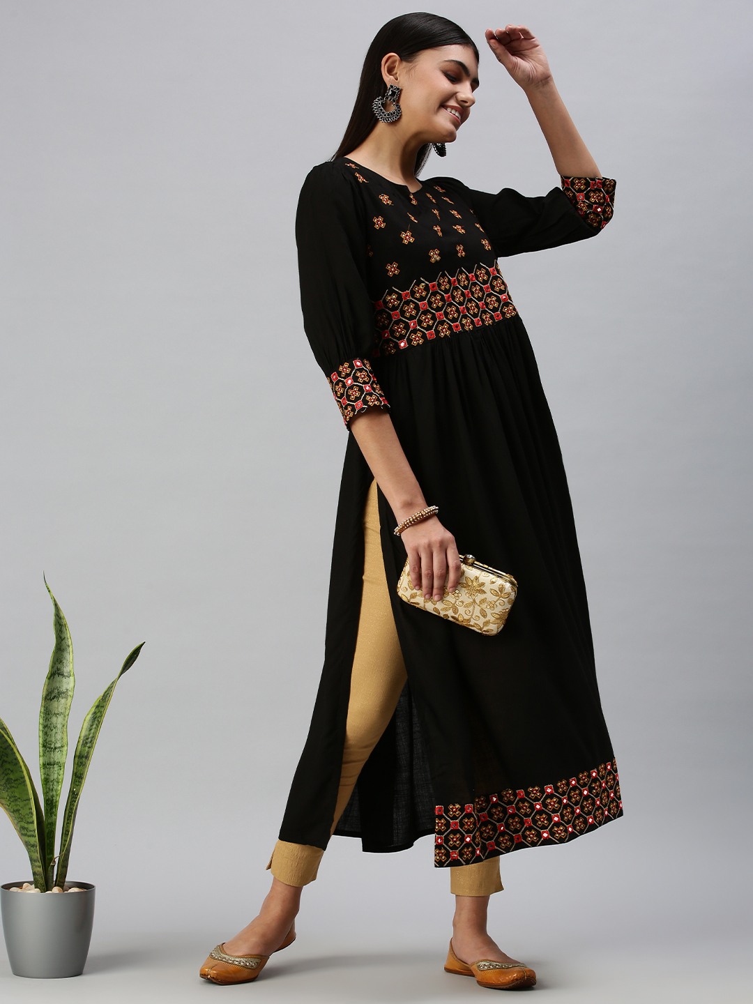 SHOWOFF Women Black Geometric Round Neck Three-Quarter Sleeves Mid Length Anarkali Kurta