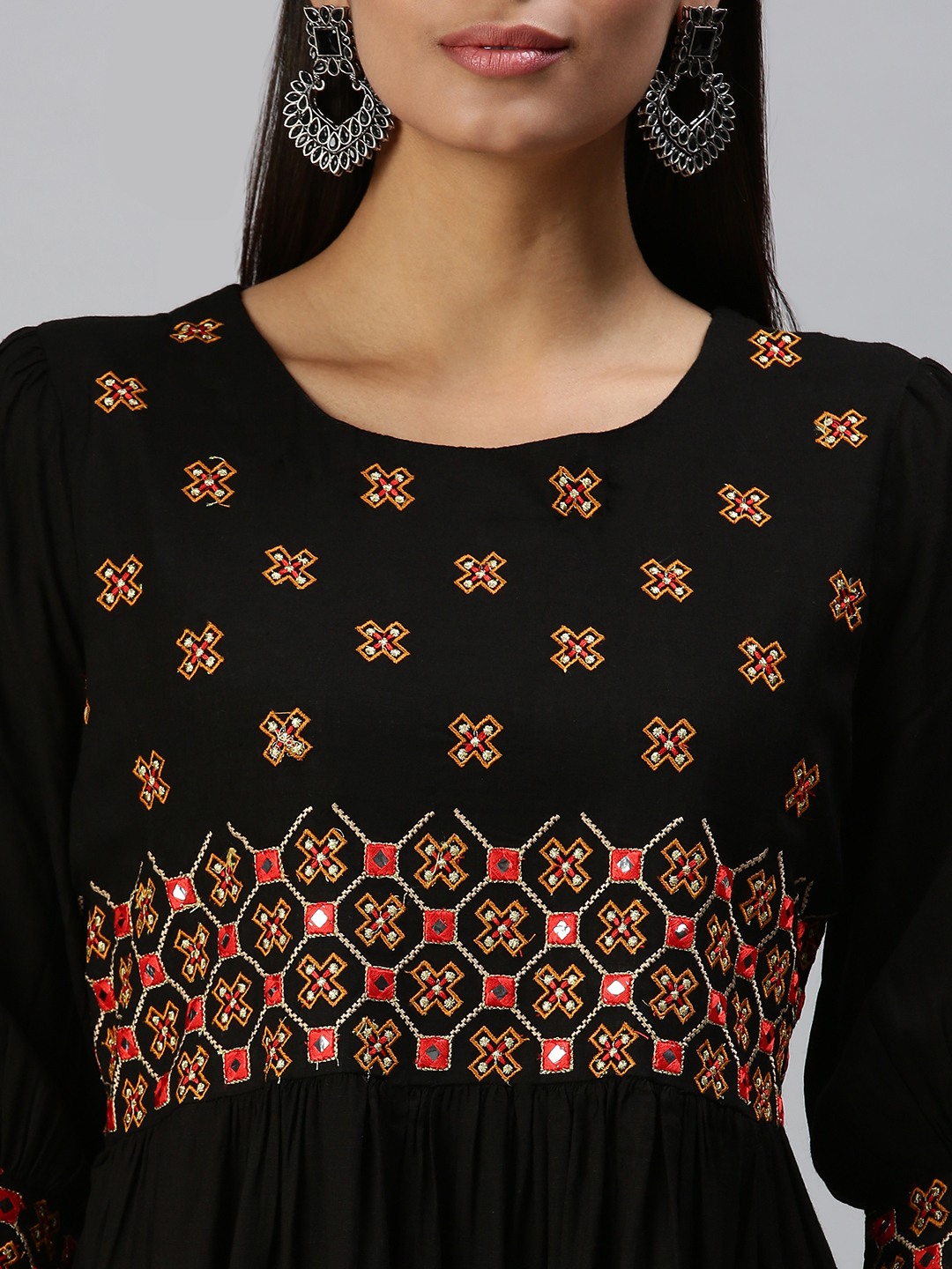 SHOWOFF Women Black Geometric Round Neck Three-Quarter Sleeves Mid Length Anarkali Kurta