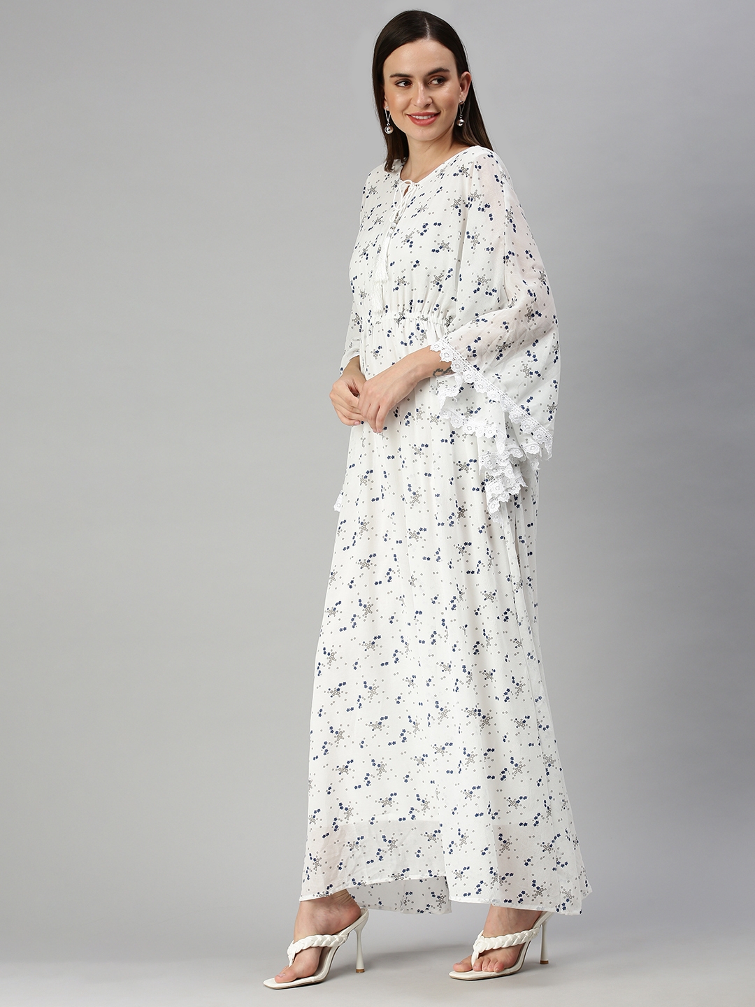 Showoff | SHOWOFF Women's Floral White Kaftan Dress 2