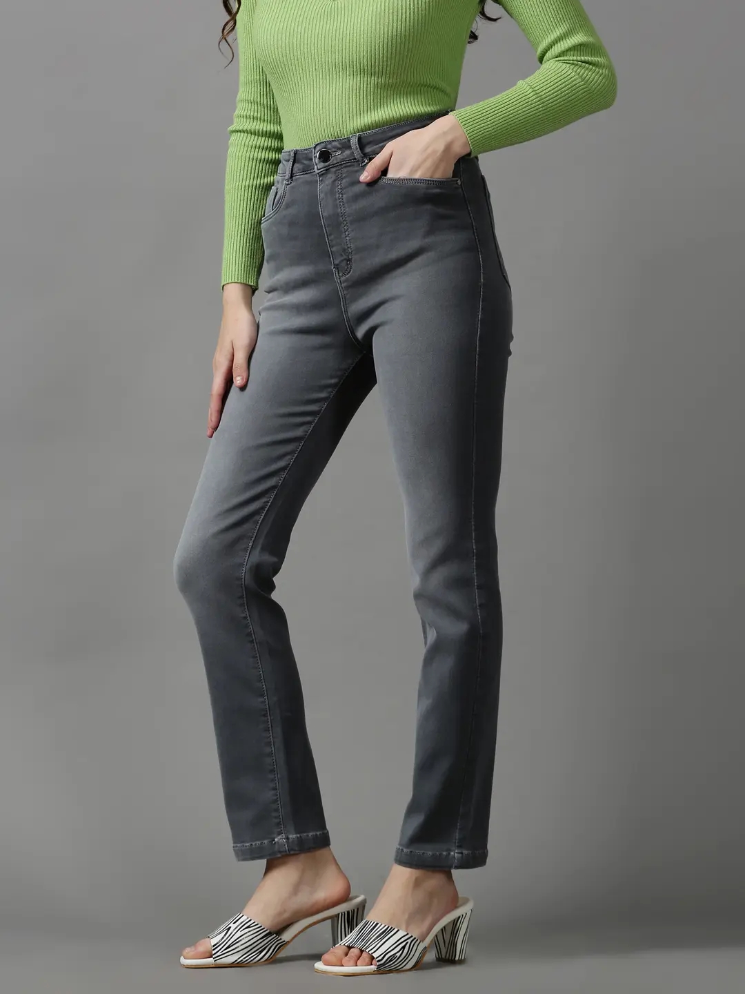 Showoff | SHOWOFF Women Grey Solid  Slim Fit Jeans 2